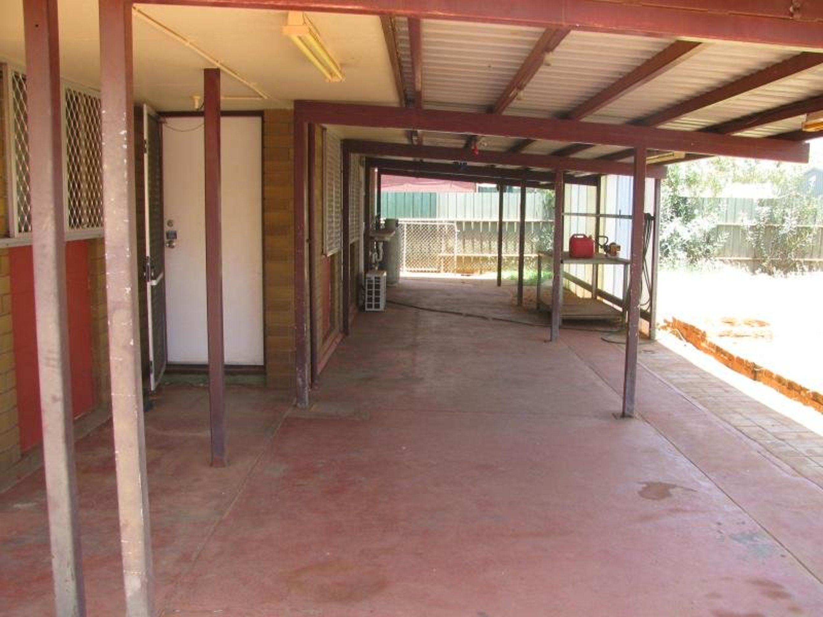 15 Steamer Avenue, South Hedland, South Hedland - Thumbnail 4