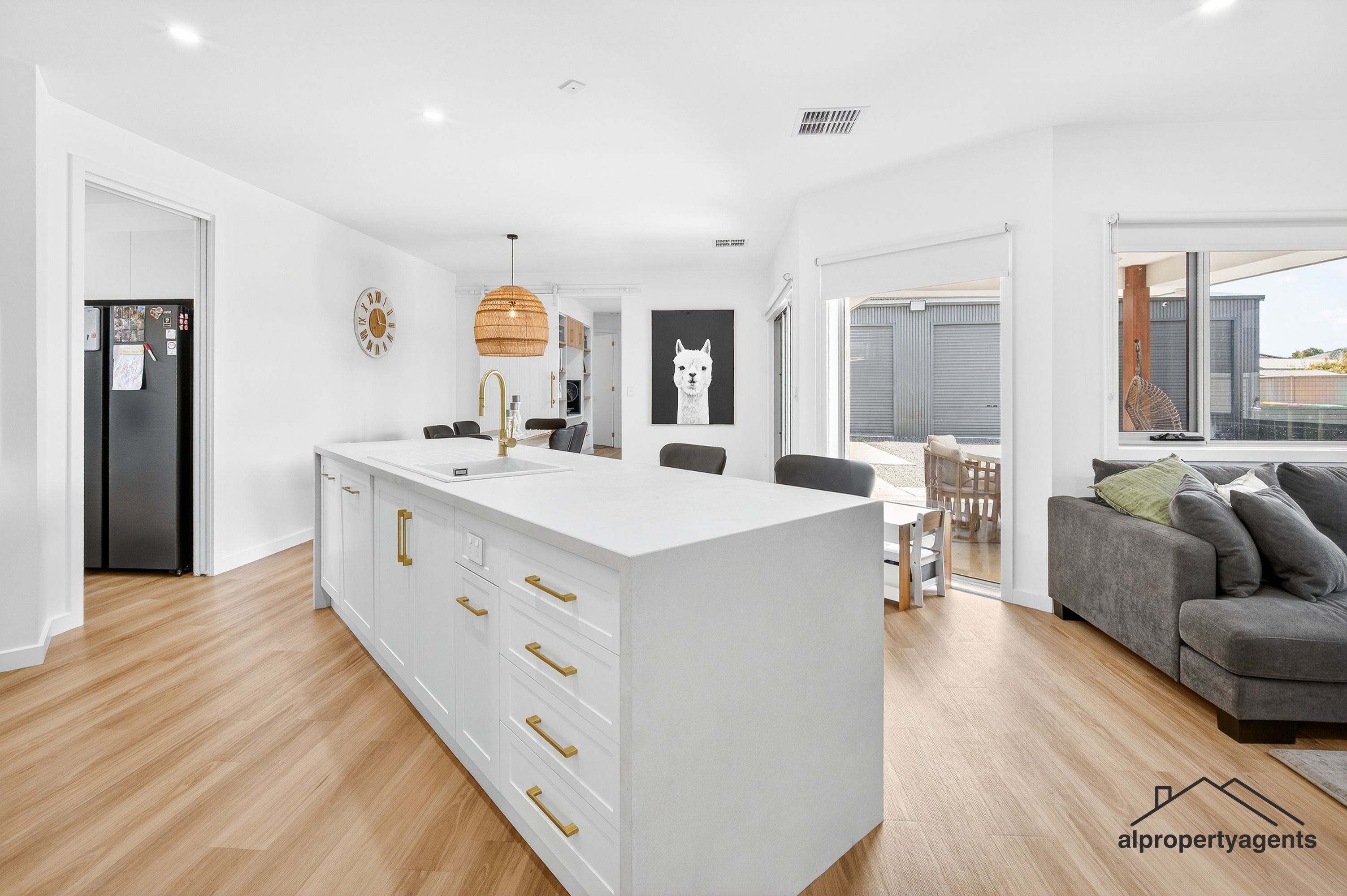 10 Lyons Court, Horsham VIC 3400, Horsham - Thumbnail 2