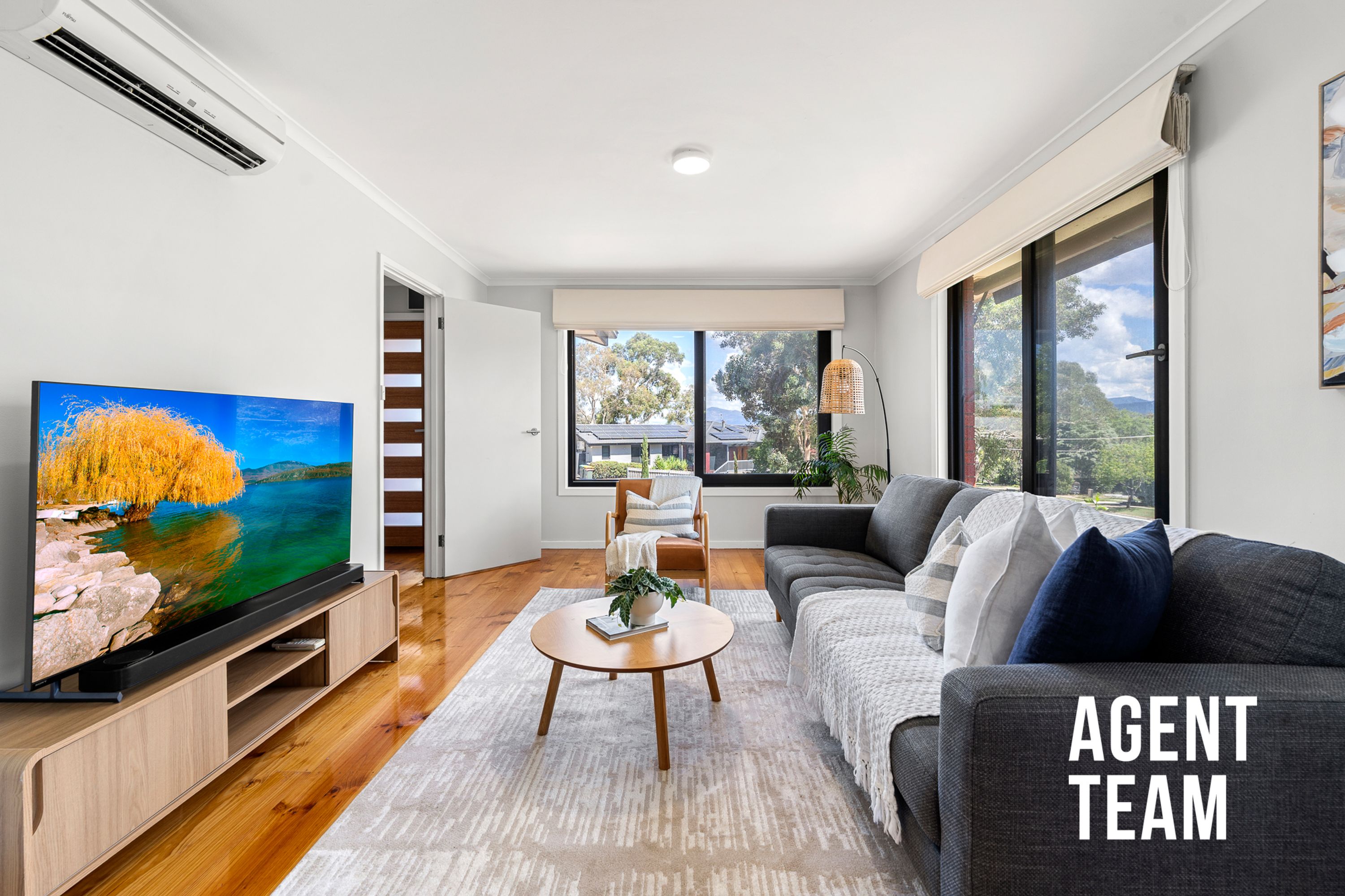 1 Hutchison Crescent, Kambah - Thumbnail 2