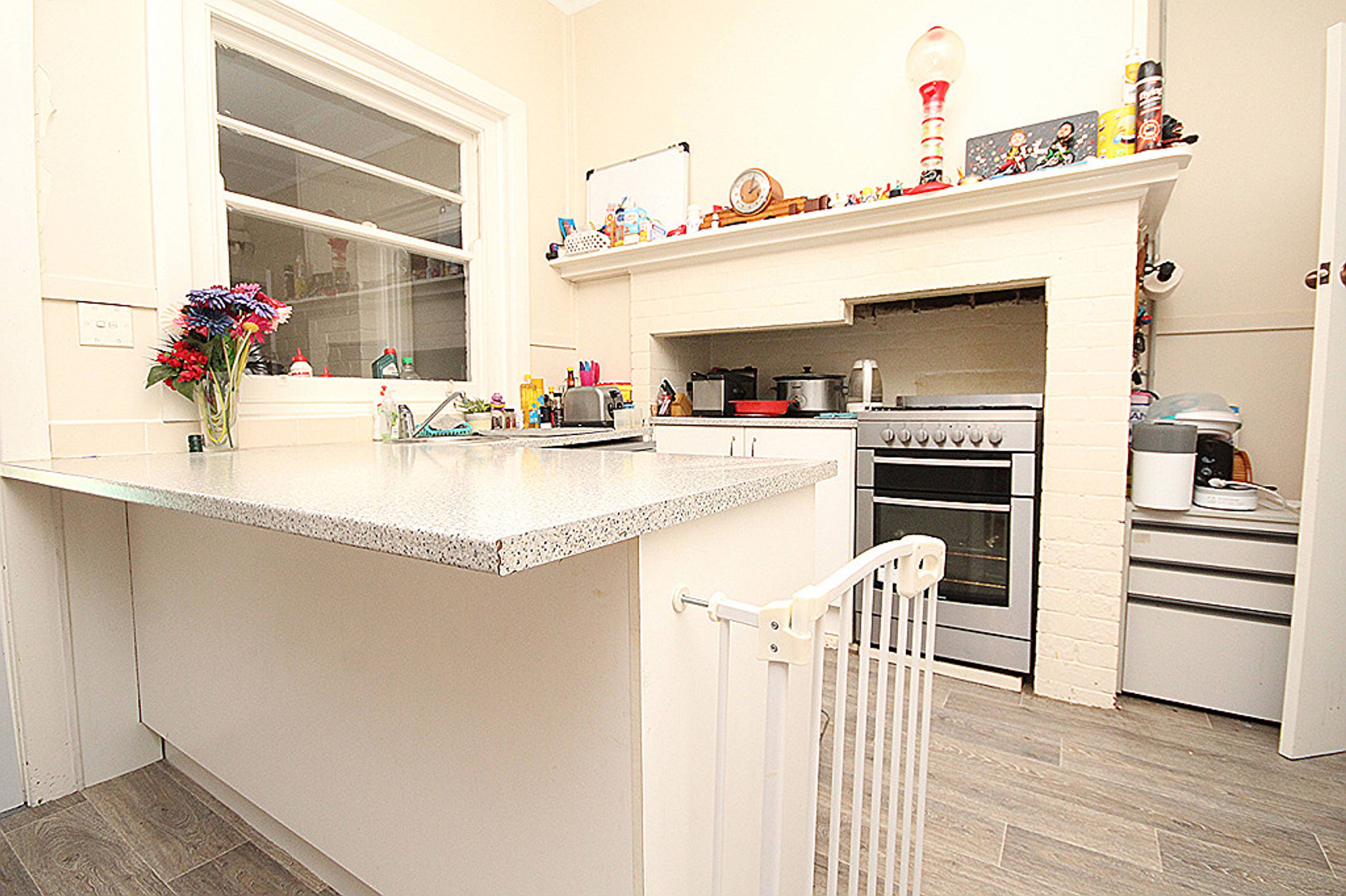 11 Stewart Street, Horsham VIC 3400, Horsham - Thumbnail 2