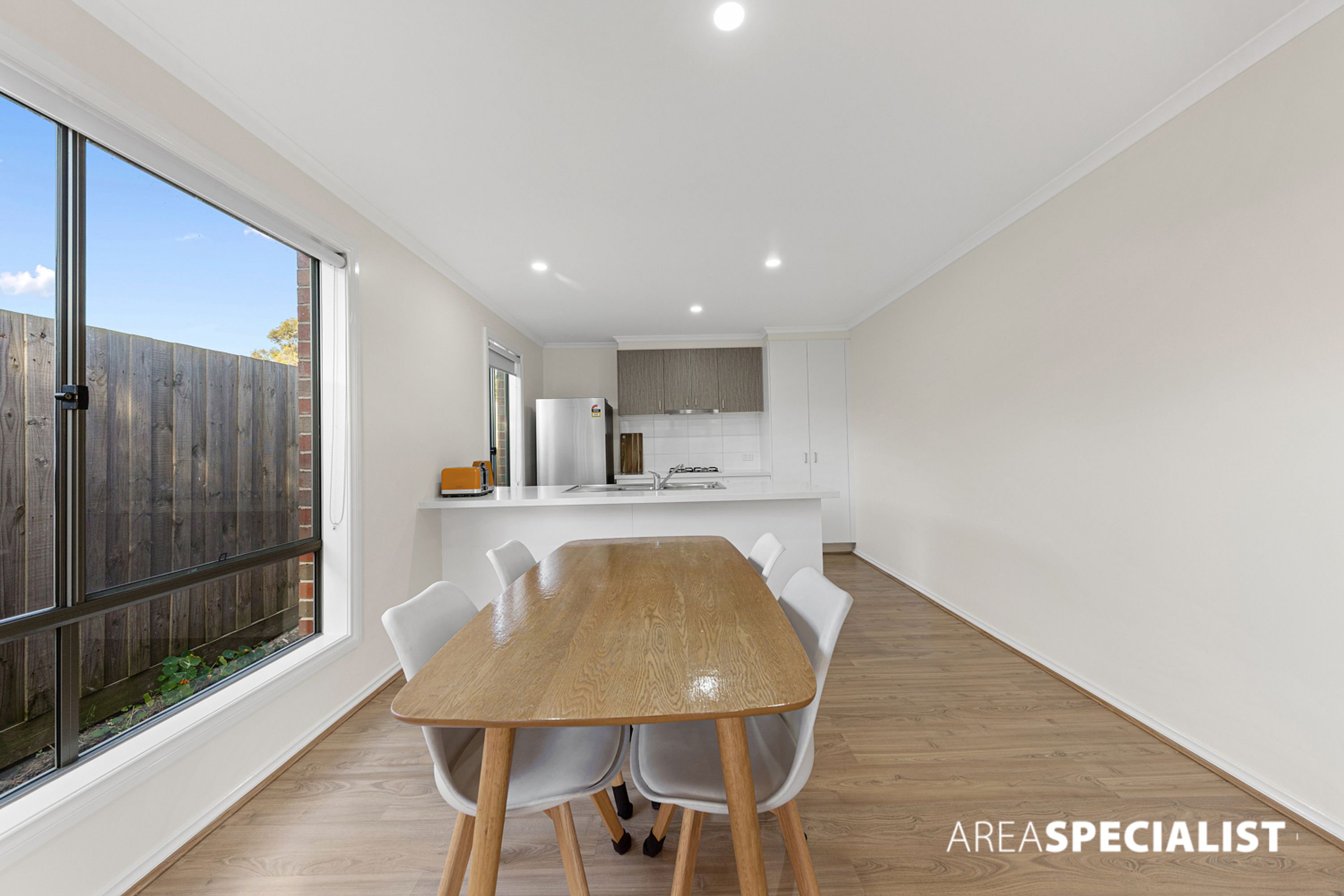 4/7 Osborn Grove, Pakenham - Thumbnail 6
