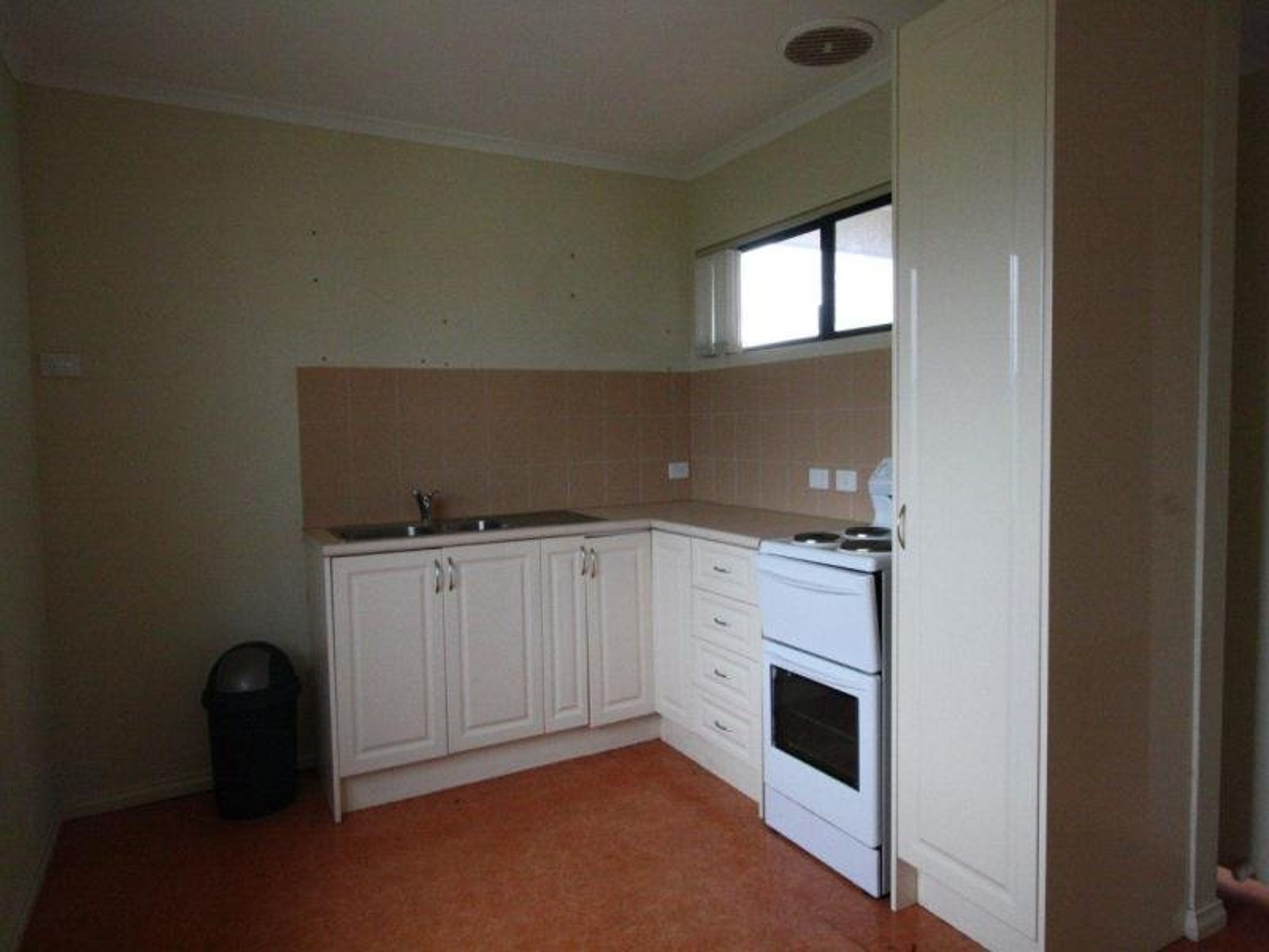 21B Armstrong Way, Newman, Newman - Thumbnail 6