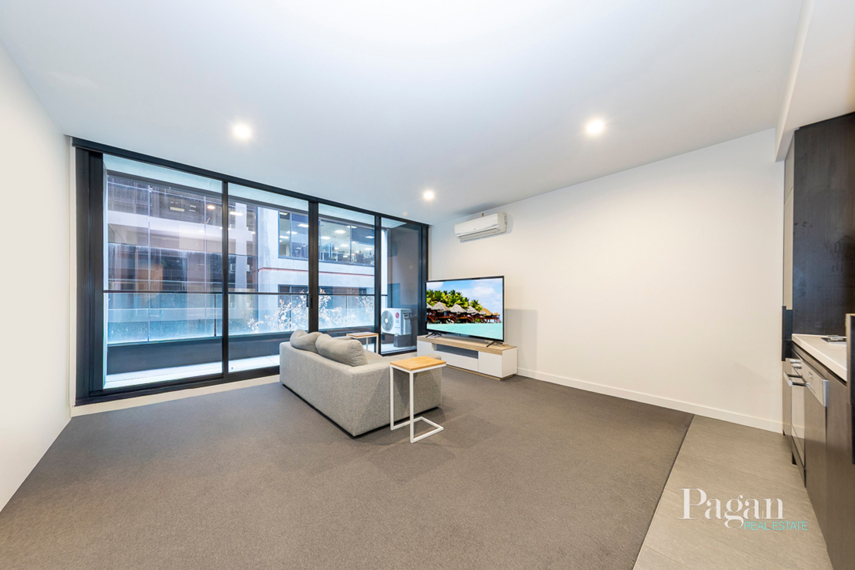 208/555 St Kilda Road, Melbourne - Thumbnail 2