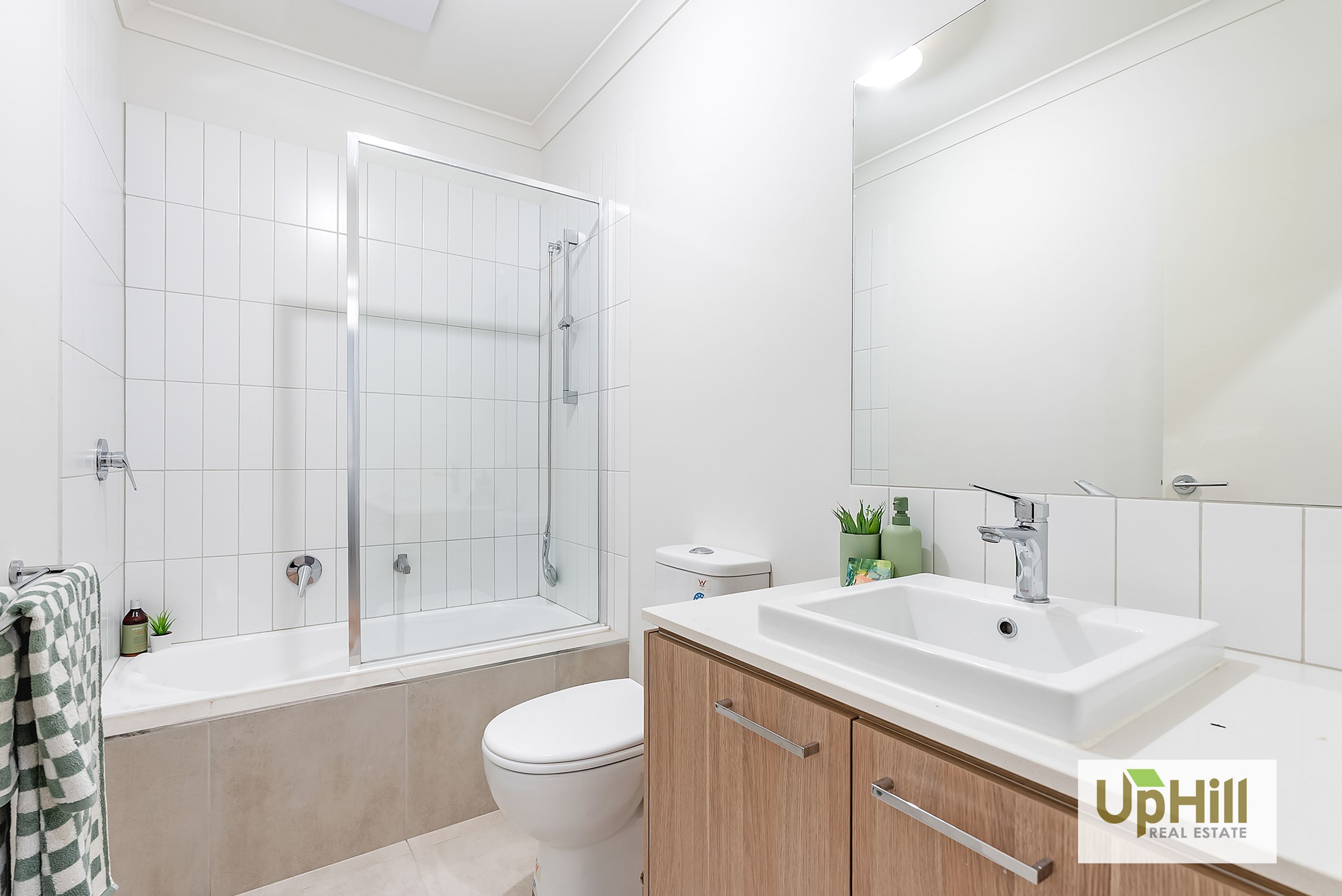 10 Plymouth Boulevard, Clyde North - Thumbnail 6