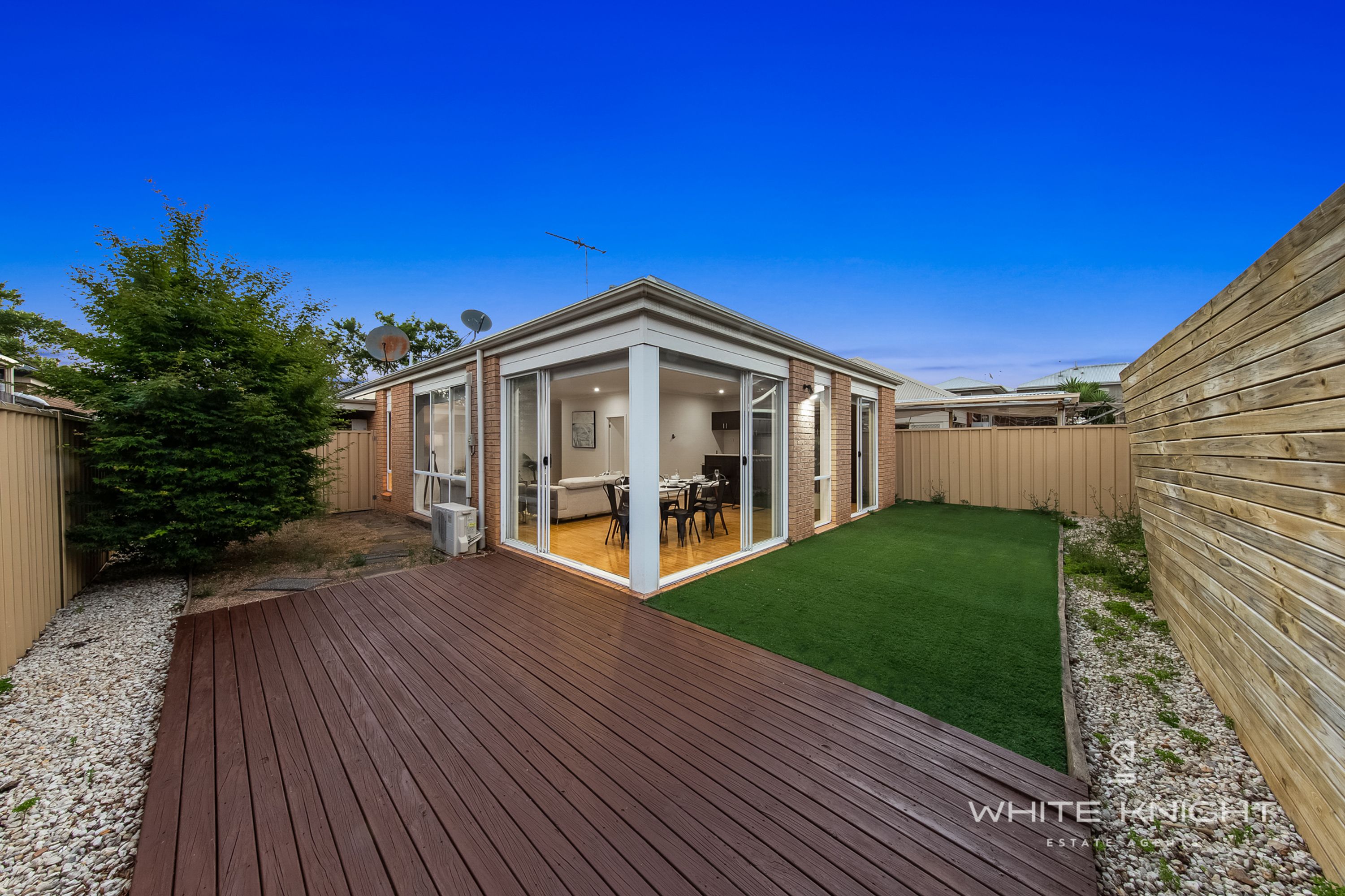4 Kooyong Way, Caroline Springs VIC 3023, Caroline Springs - Thumbnail 4