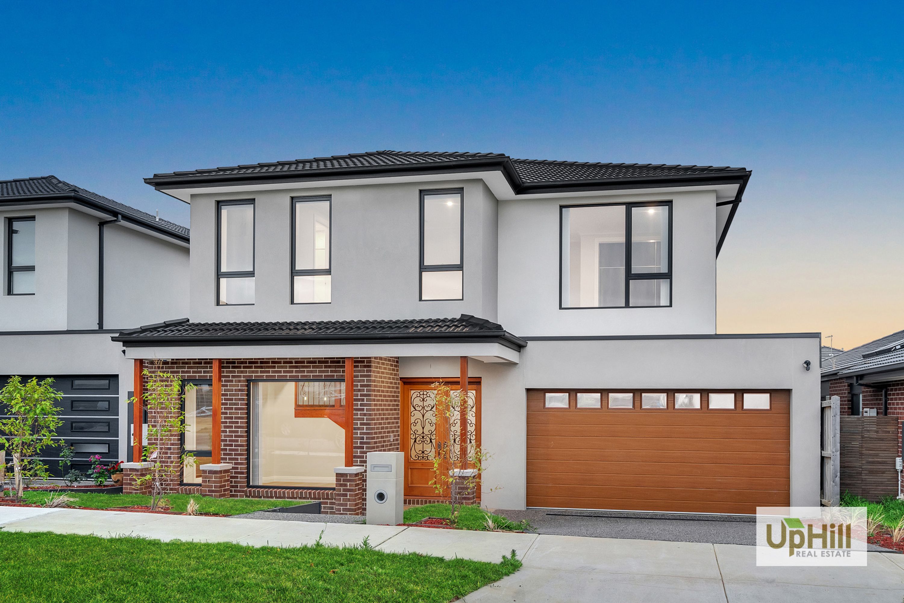 34 Gallant Drive, Clyde North - Thumbnail 2