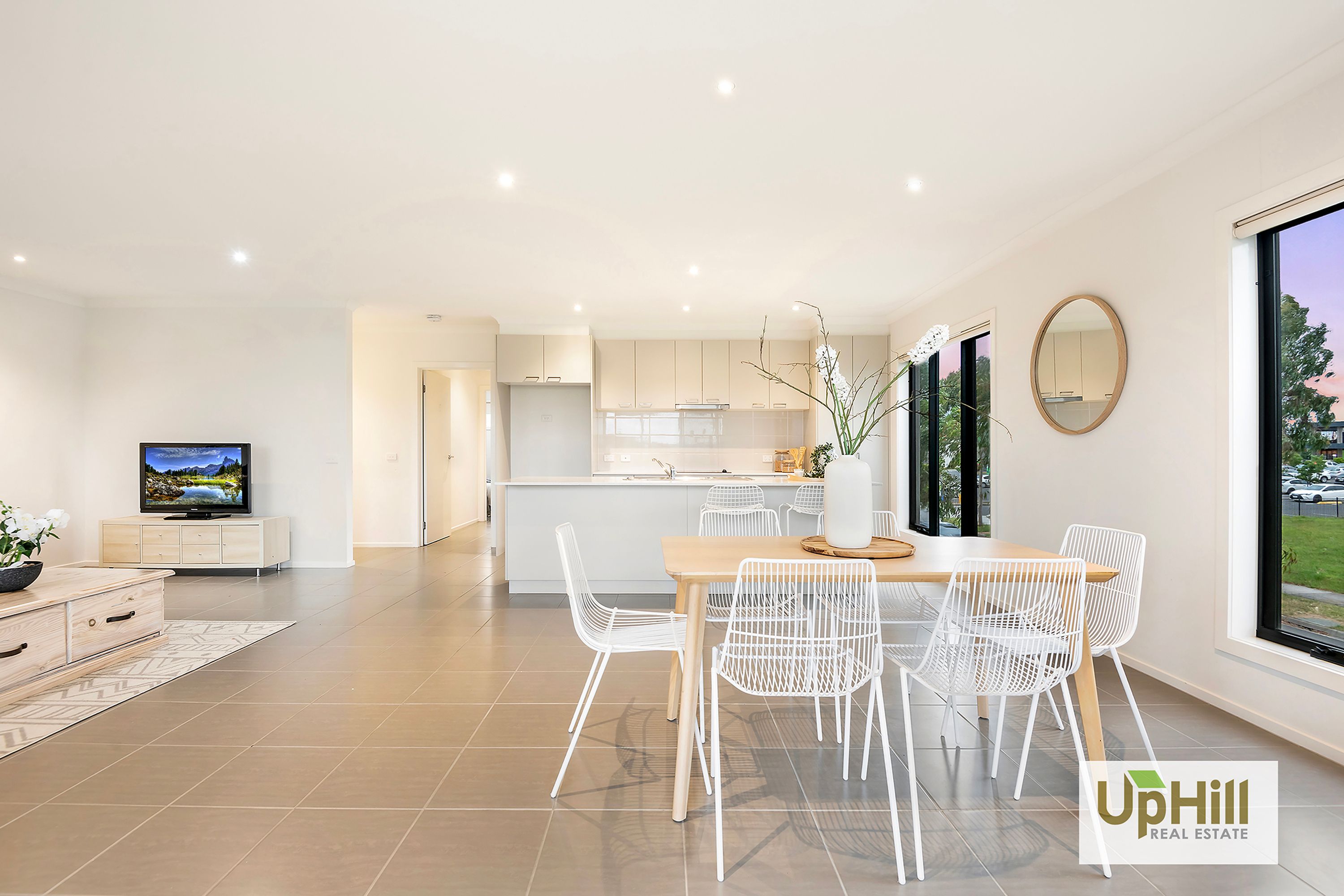 3 Doonhamer Place, Clyde North - Thumbnail 3