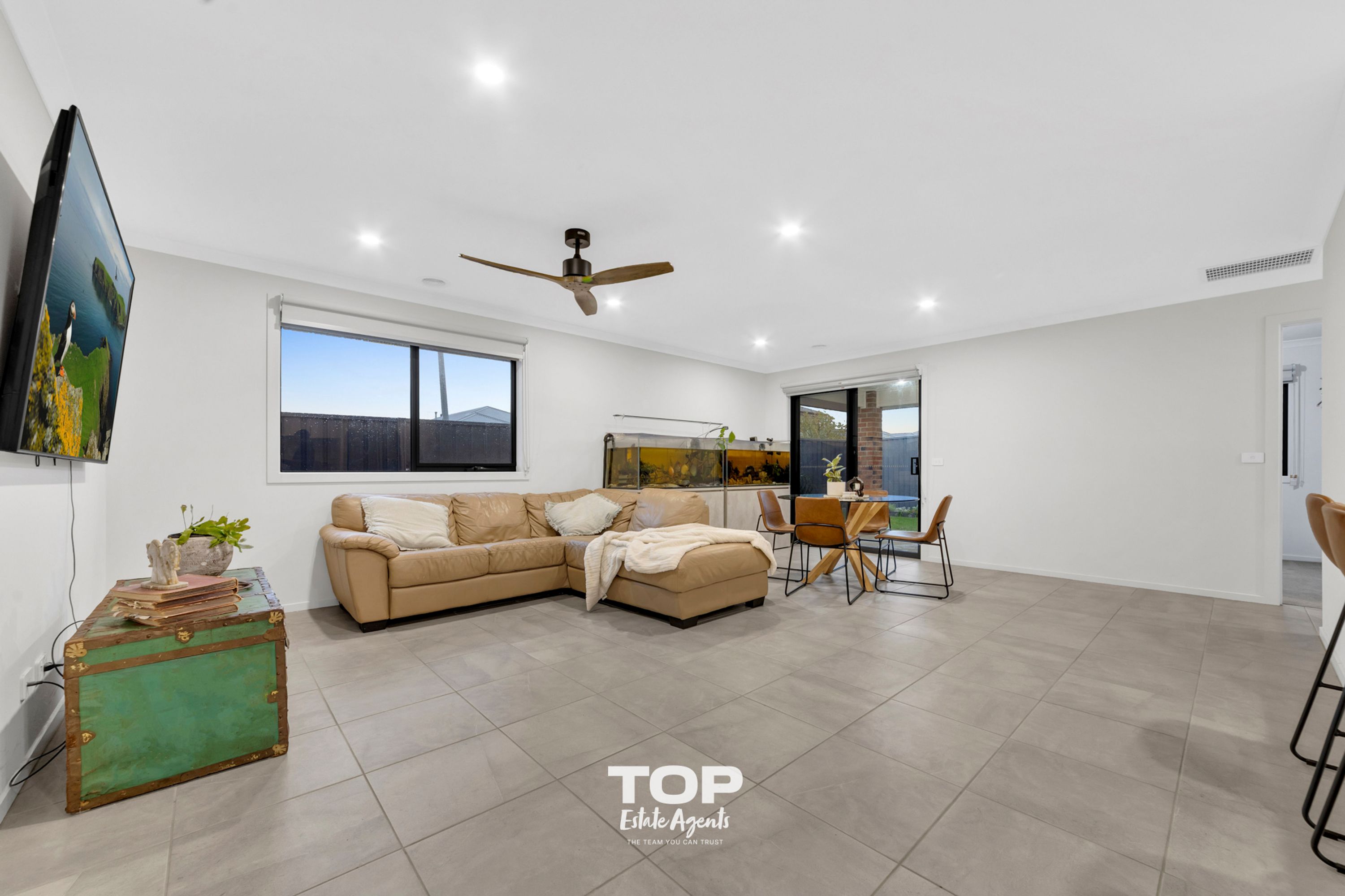 67 Guineas Street, Cranbourne East - Thumbnail 4