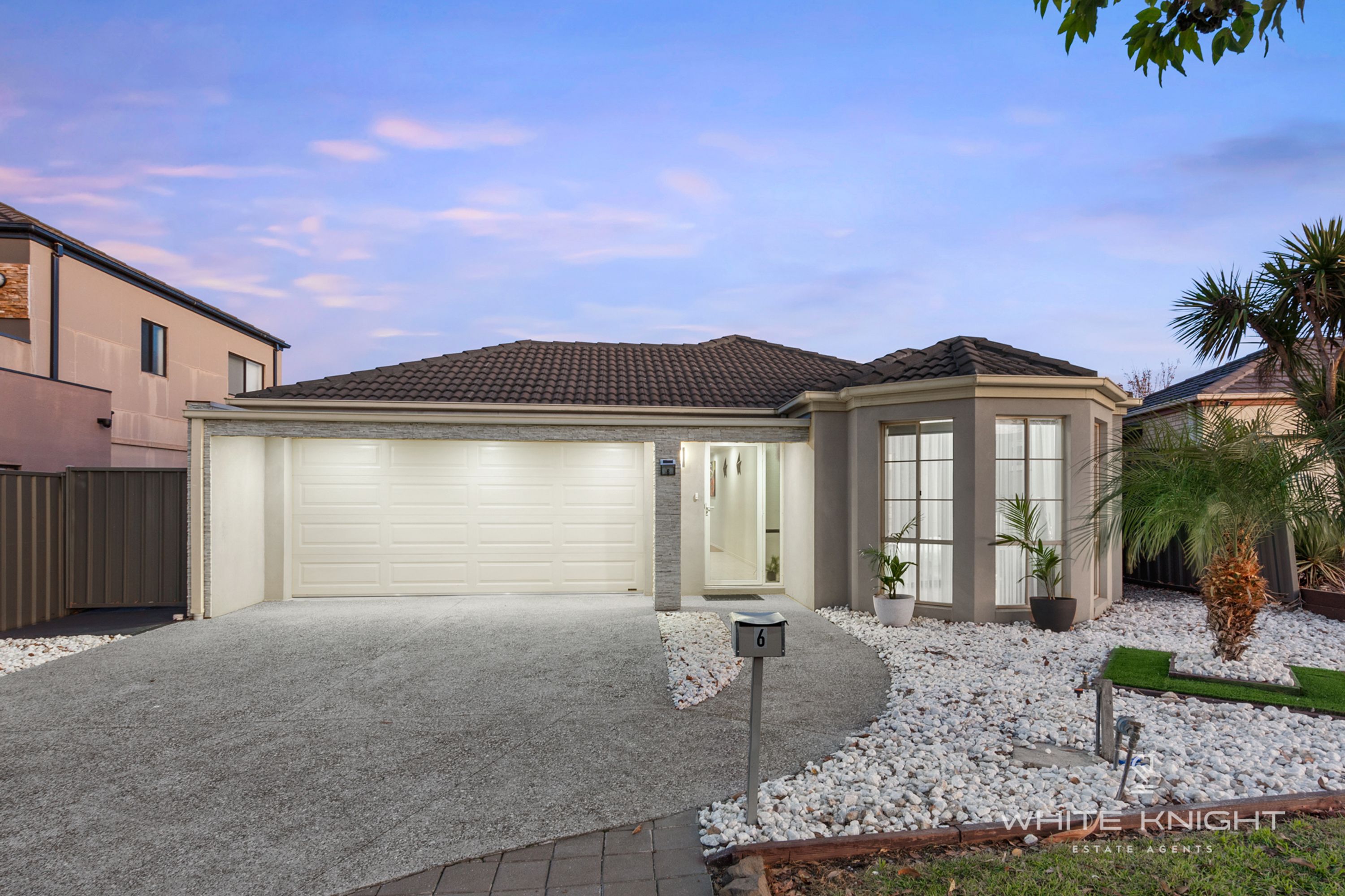 6 French Crescent, Caroline Springs VIC 3023, Caroline Springs - Thumbnail 2