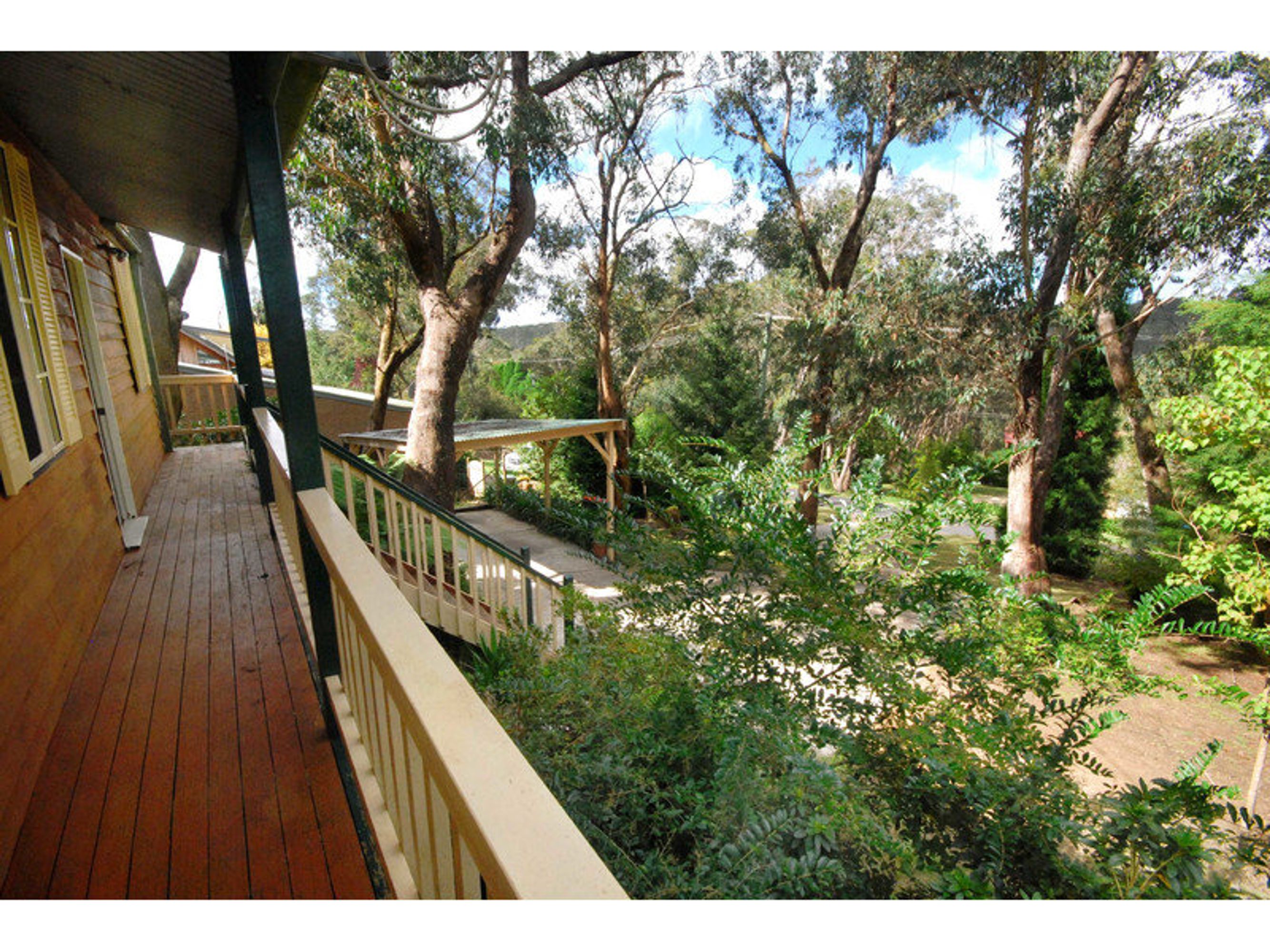 68 Sixth Avenue, Katoomba - Thumbnail 3