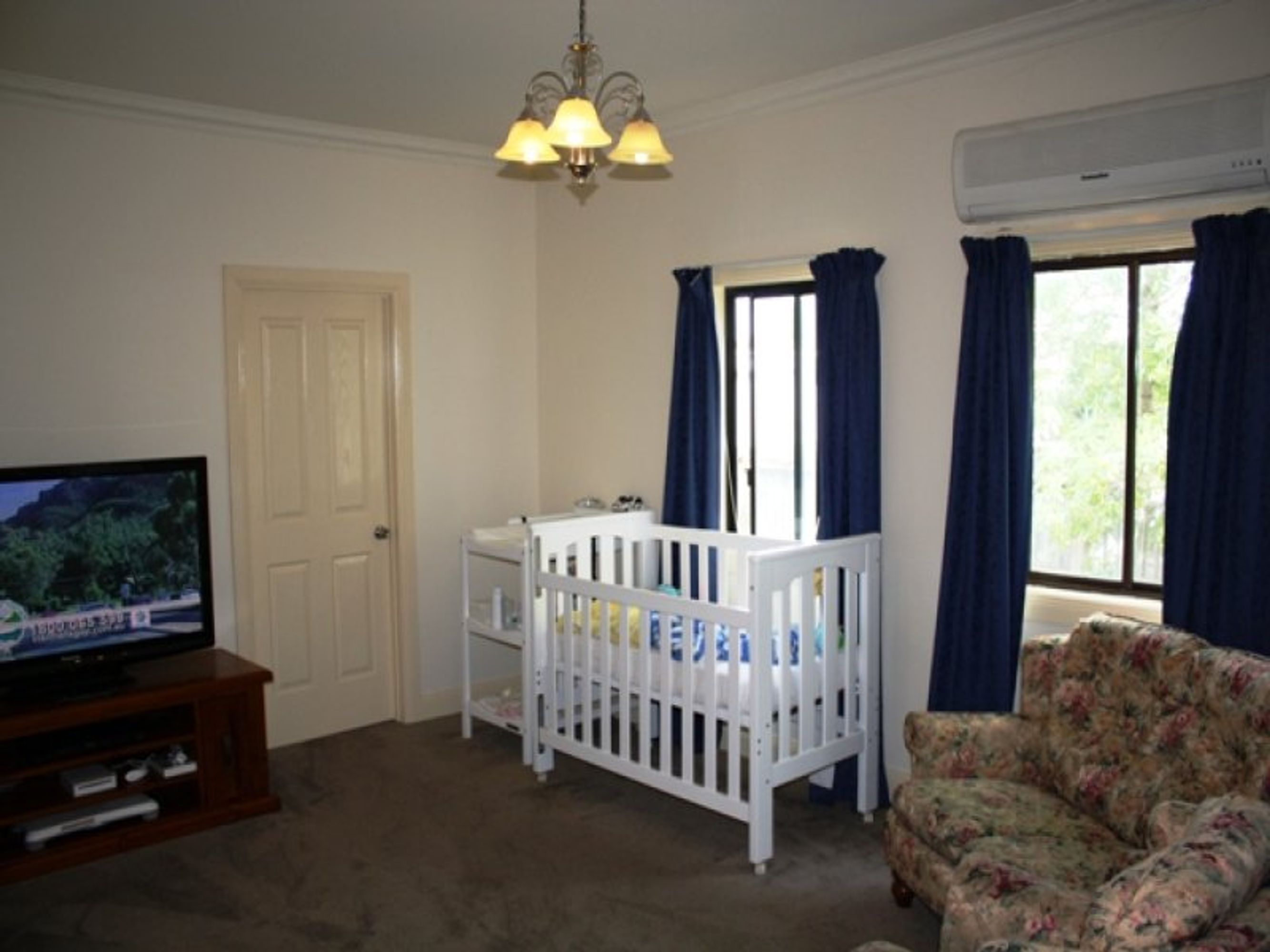 42 Wavell Street, Horsham VIC 3400, Horsham - Thumbnail 2