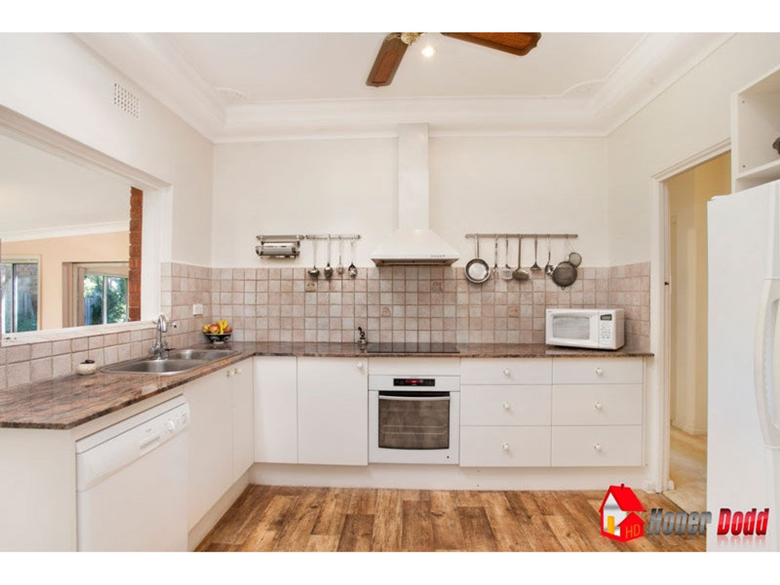 100 Francis Avenue, Brighton-Le-Sands, Brighton-Le-Sands - Thumbnail 2