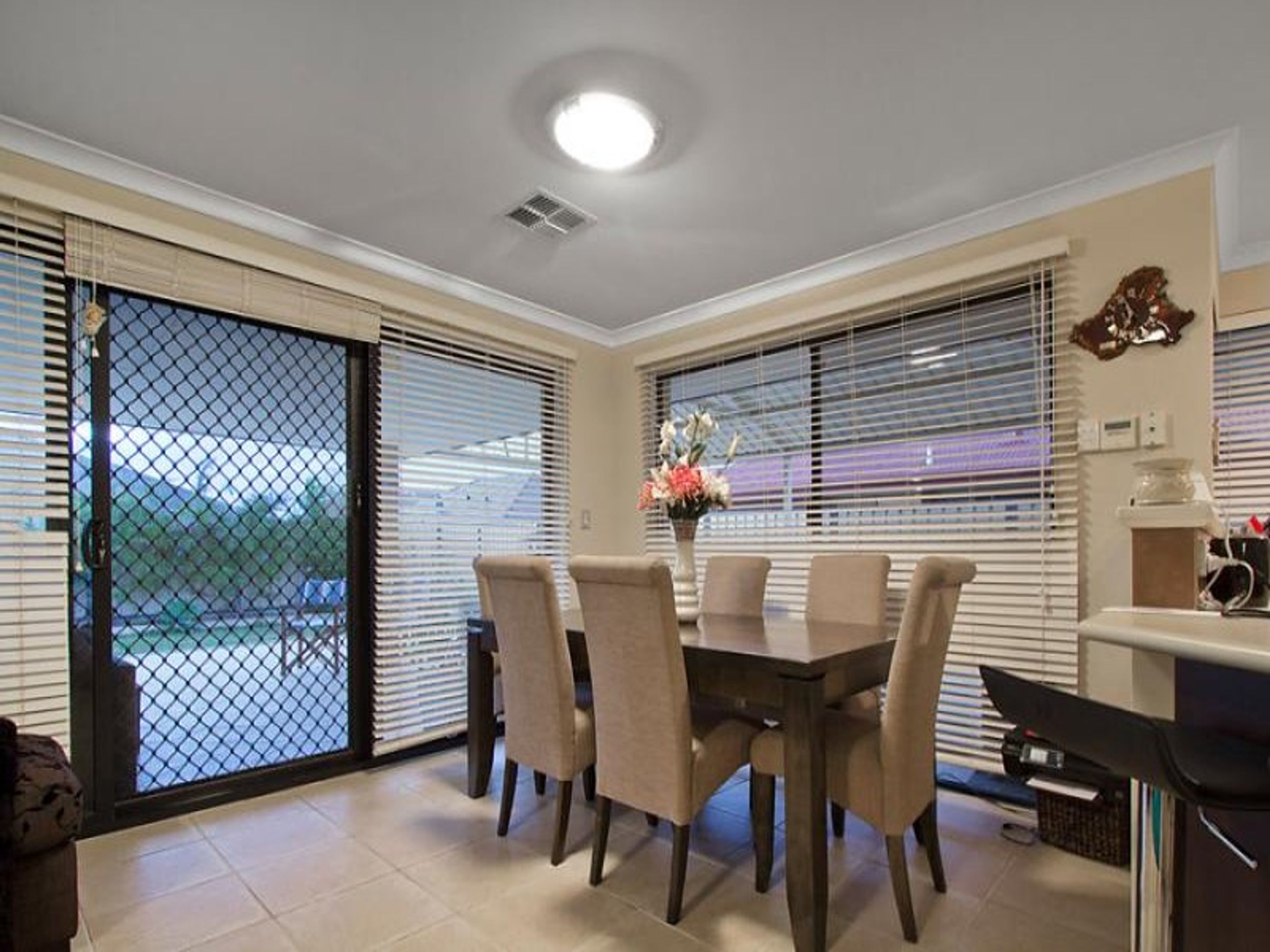 10 Goshawk Street, Tapping - Thumbnail 6