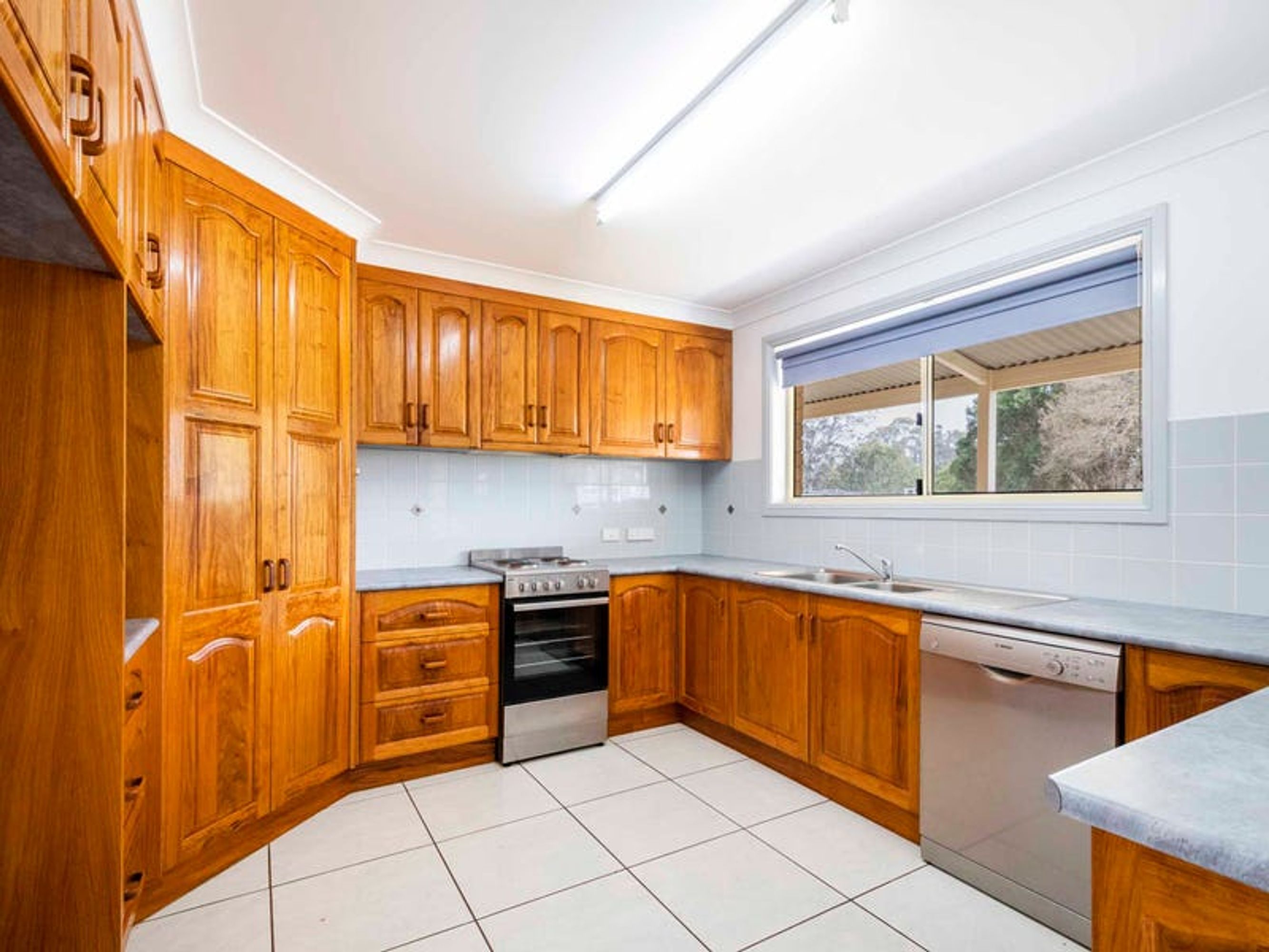 2 Macelland Place, Elland - Thumbnail 5