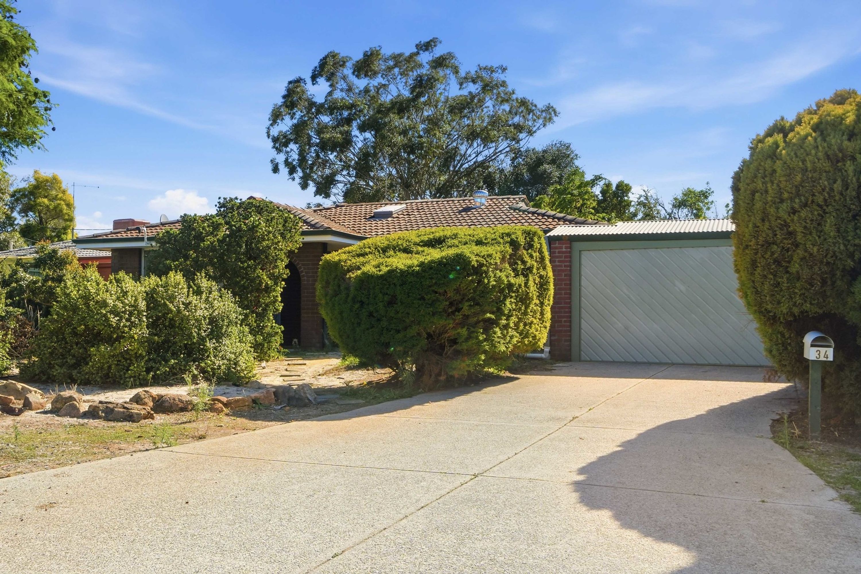 34 Redtingle Road, Camillo, Camillo - Image 1