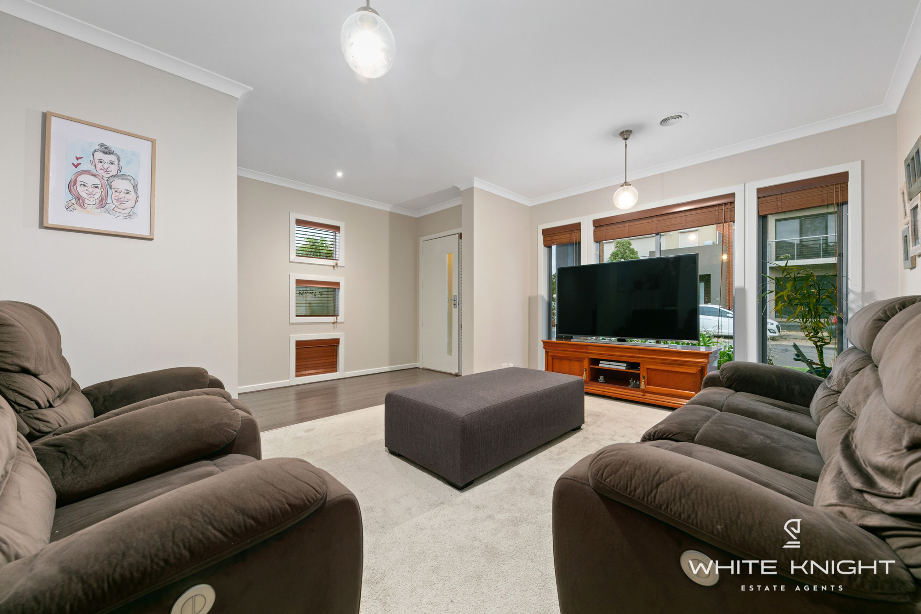 4 Oldis Close, Caroline Springs VIC 3023, Caroline Springs - Thumbnail 3
