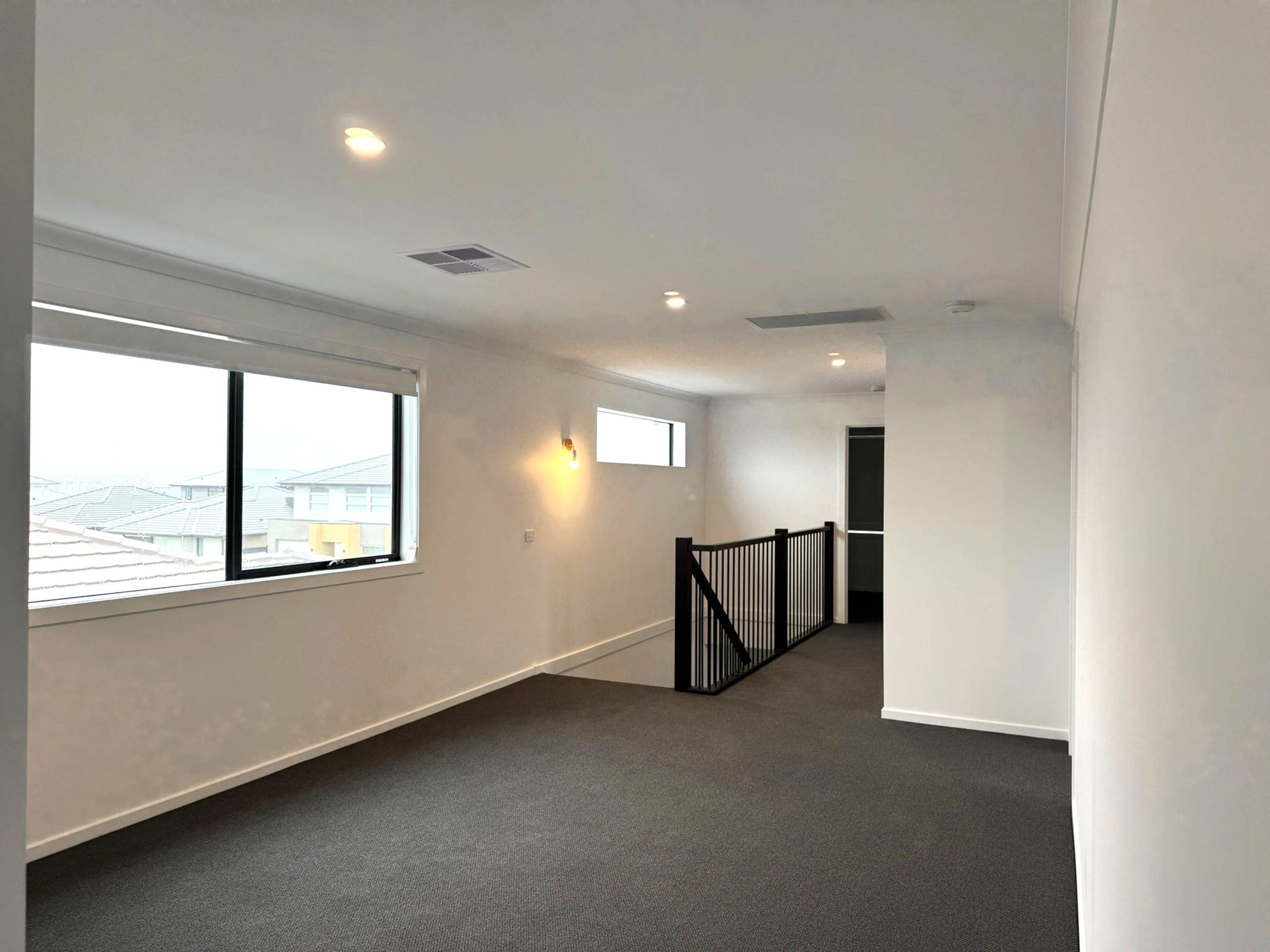12 SHAKEAL WAY, Clyde North - Thumbnail 8