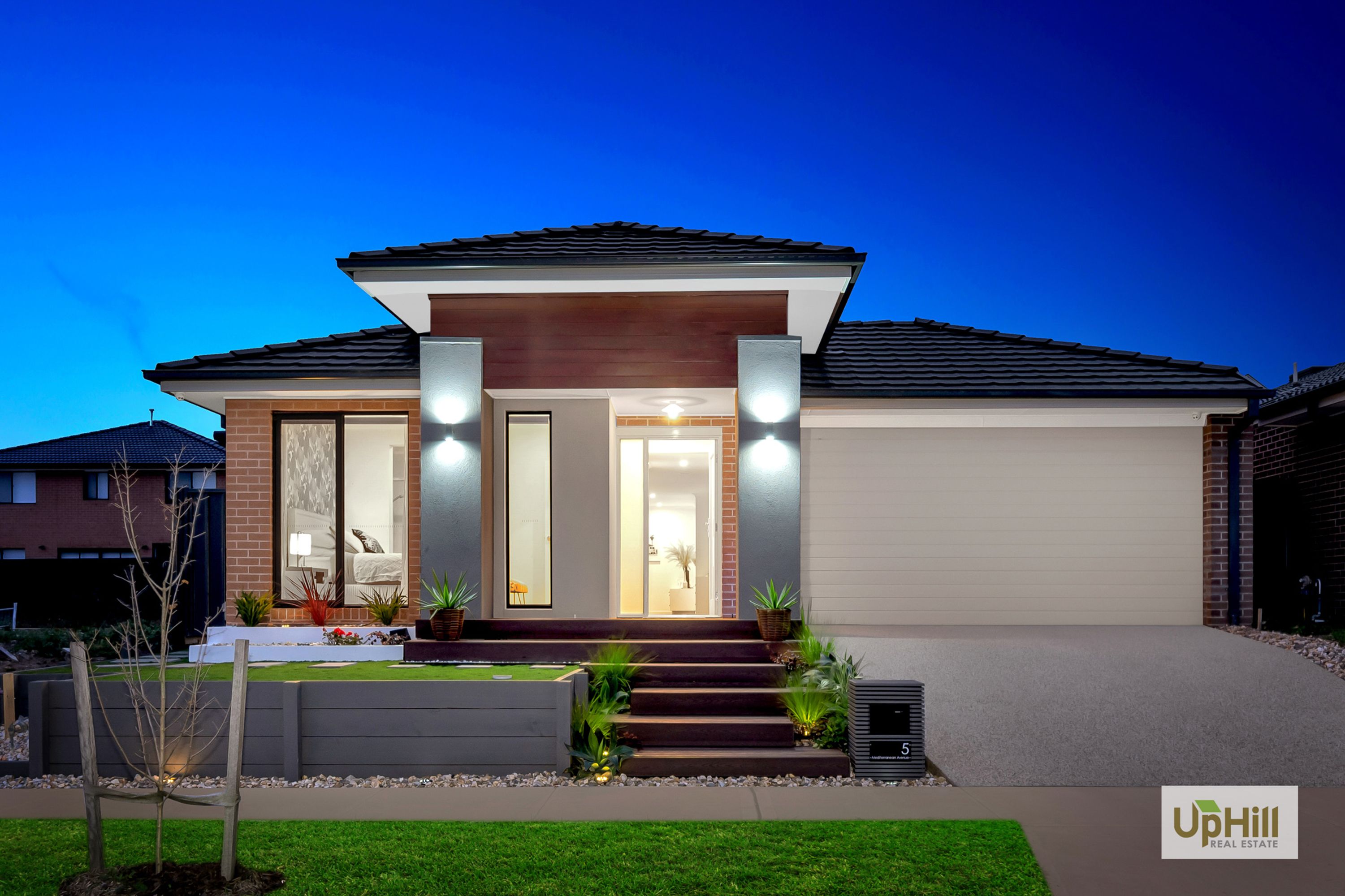 5 MEDITERRANEAN AVENUE, Clyde - Thumbnail 2