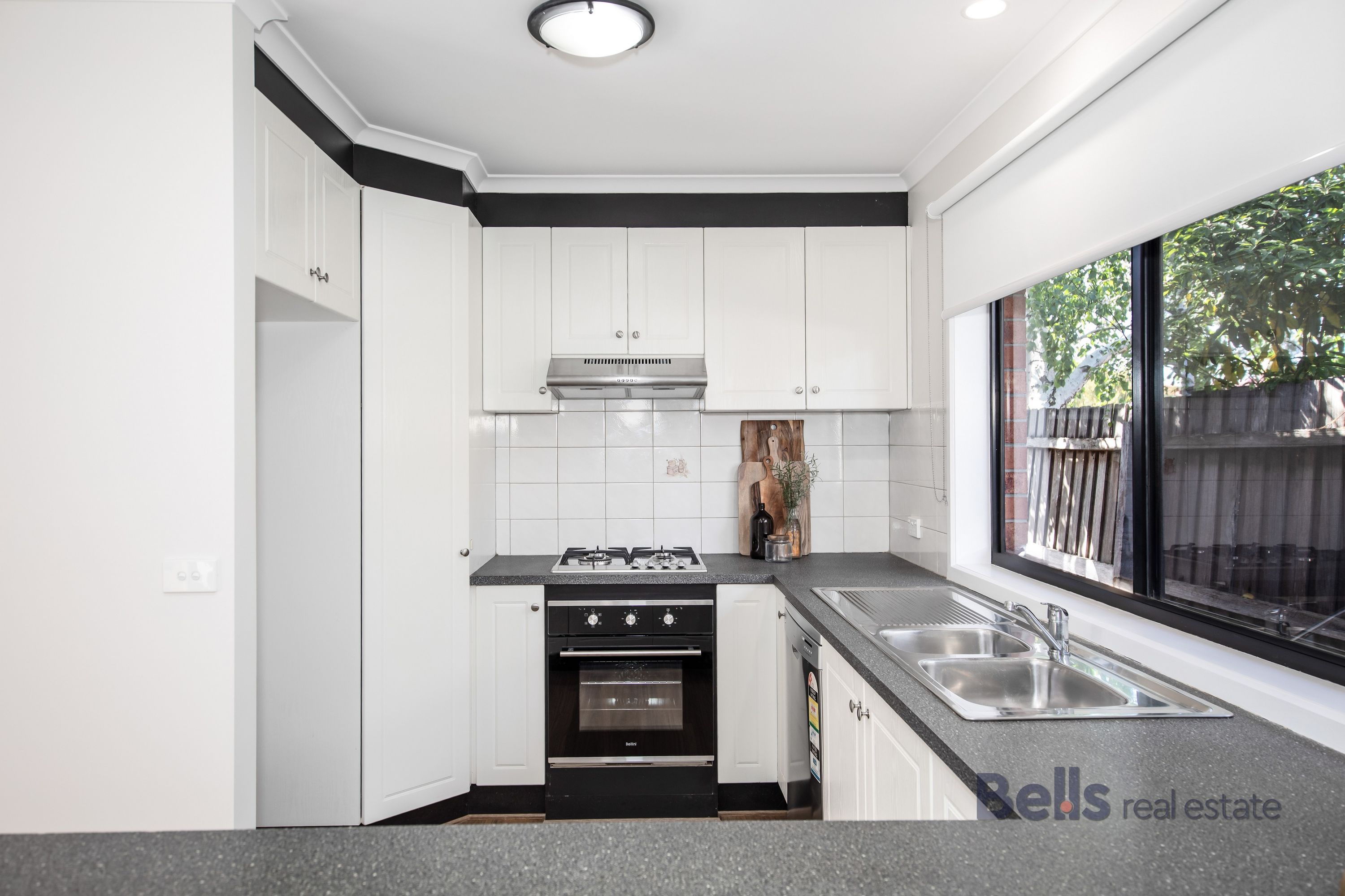 10 Dairy Close, Sydenham - Thumbnail 8