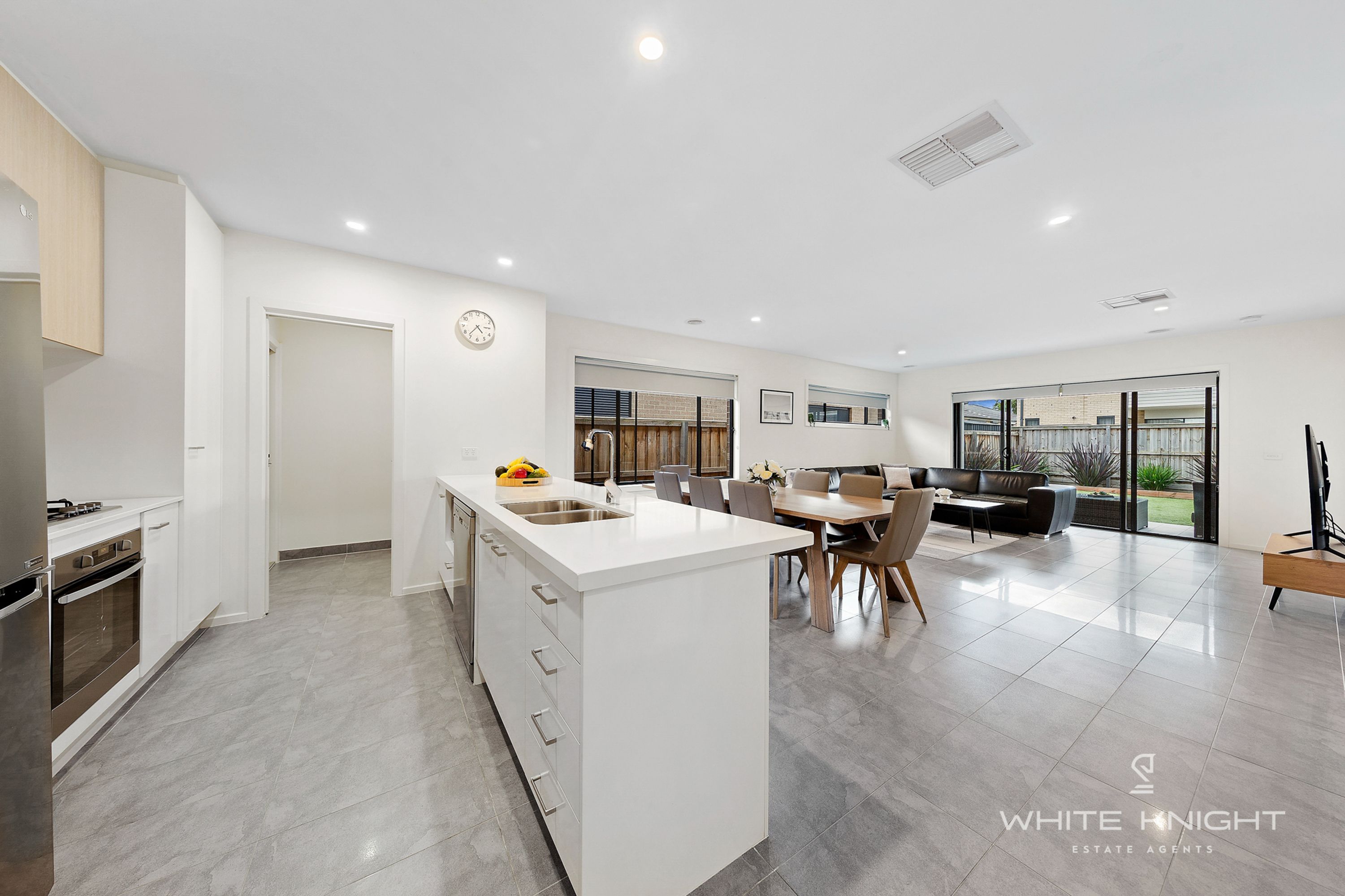 14 Eaglecrest Avenue, Fraser Rise VIC 3336, Fraser Rise - Thumbnail 8