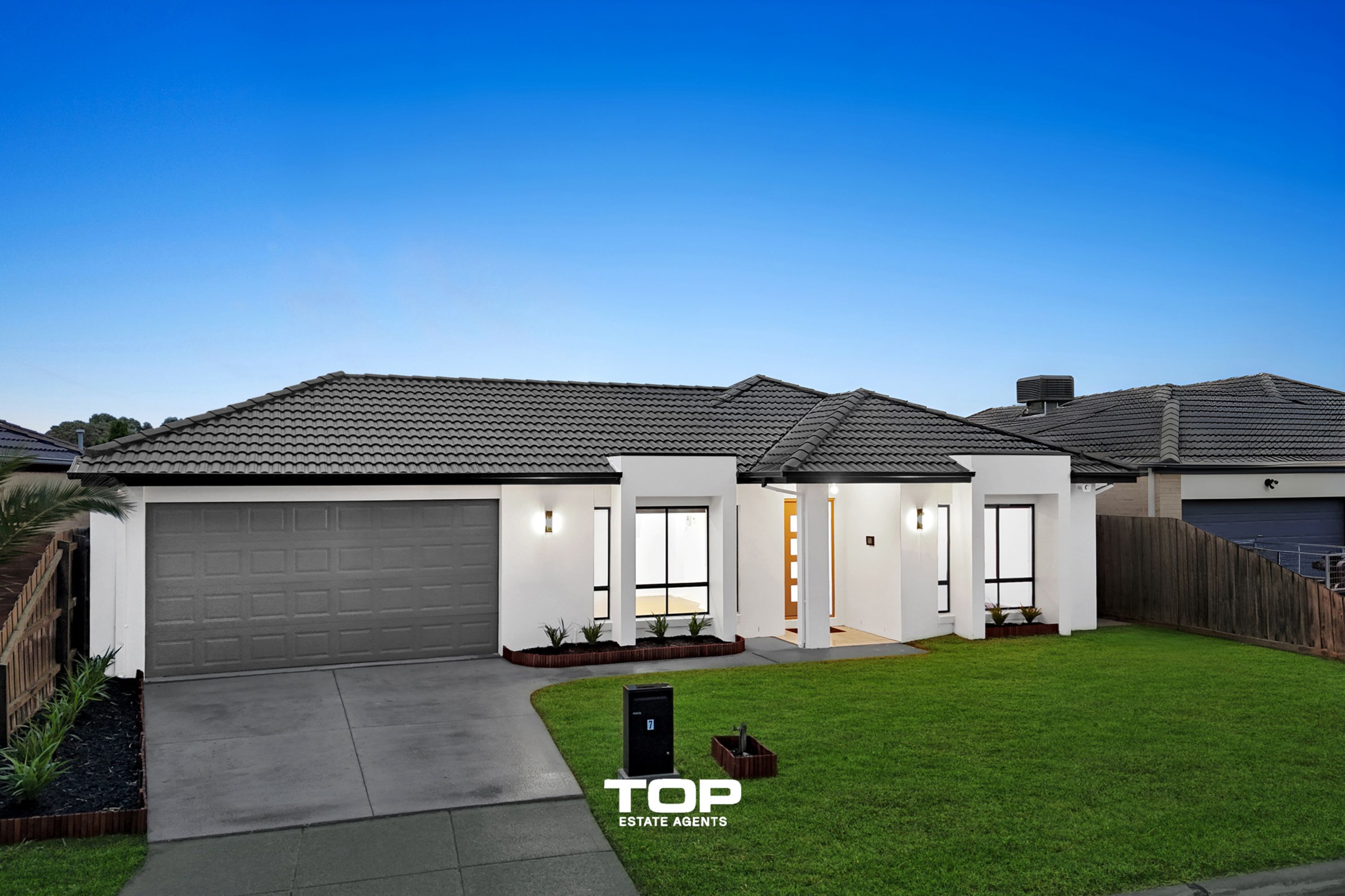 7 Hal Porter Terrace, Lynbrook - Thumbnail 3