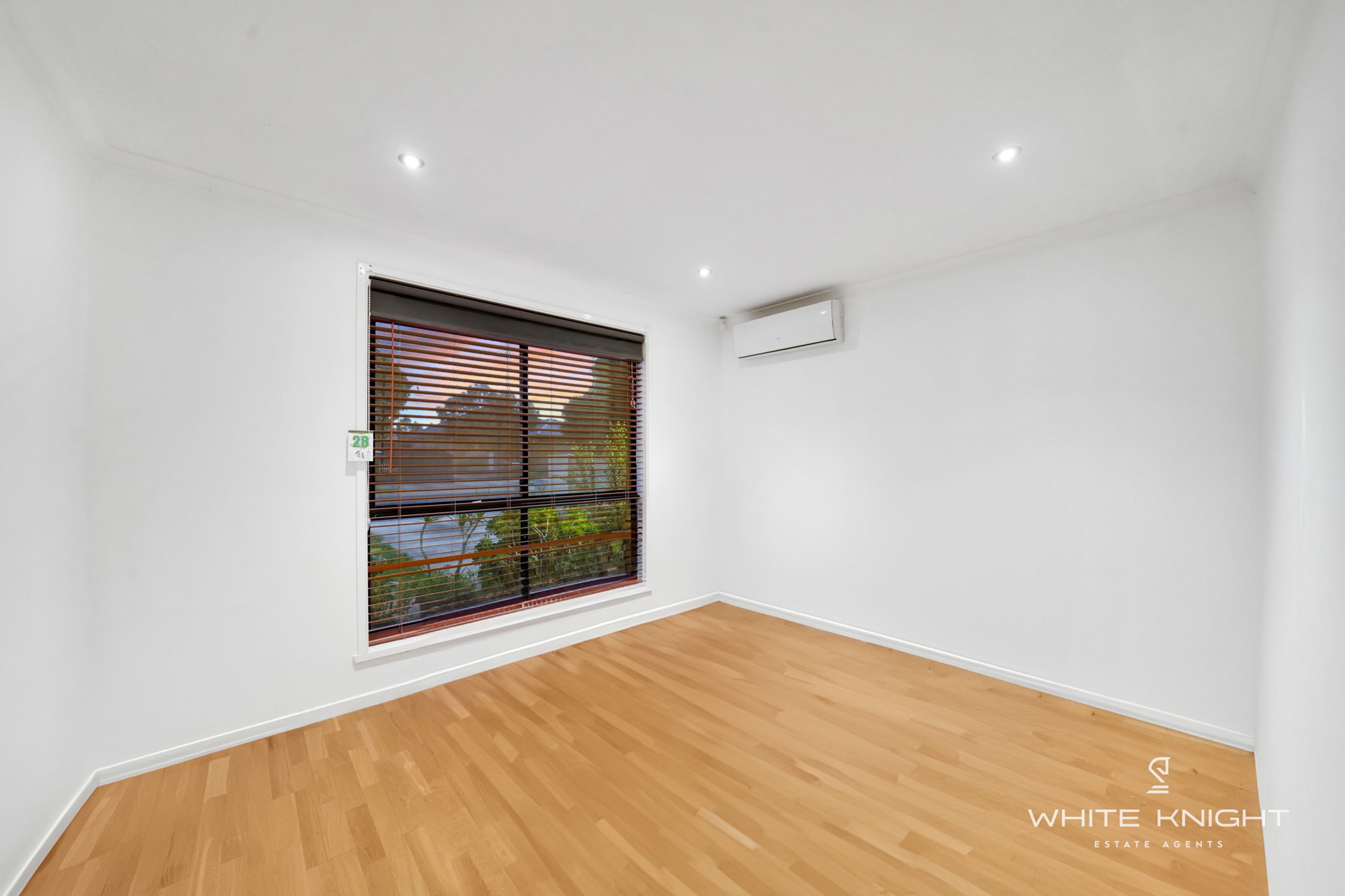 54 Perrett Avenue, St Albans VIC 3021, St Albans - Thumbnail 7