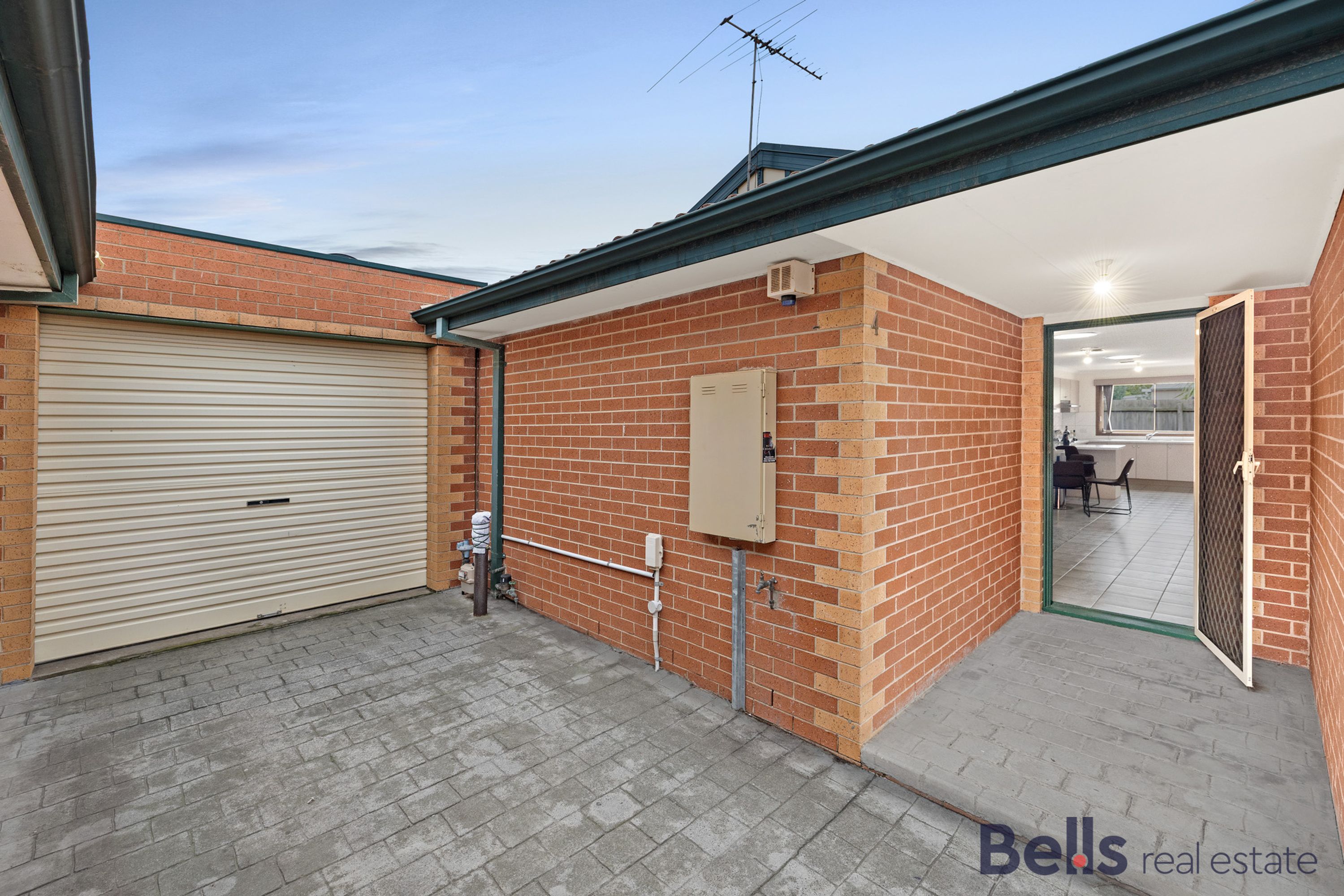 4/2 Brislington Street, Sunshine - Image 1