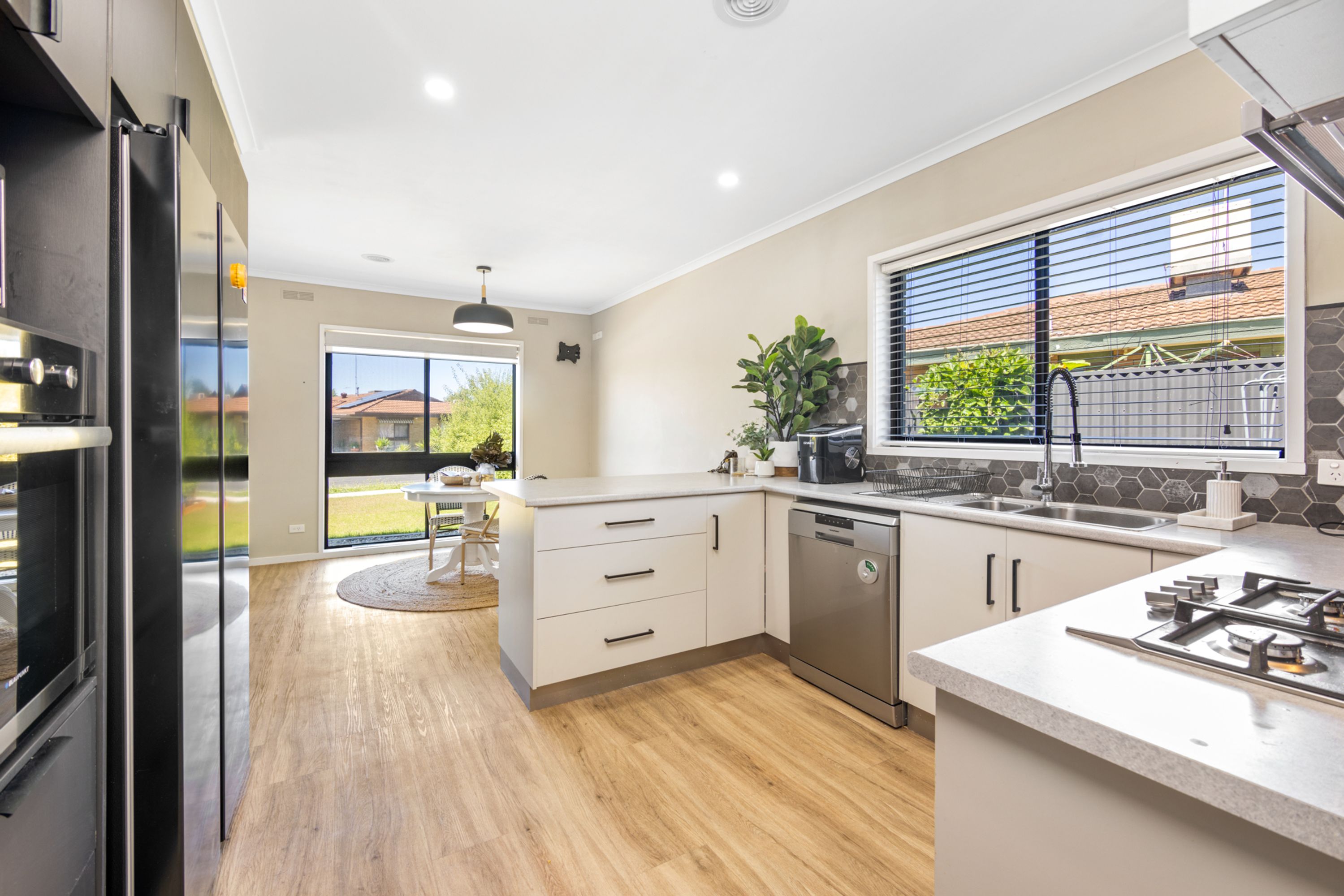 48 Federation Avenue, Horsham VIC 3400, Horsham - Thumbnail 5