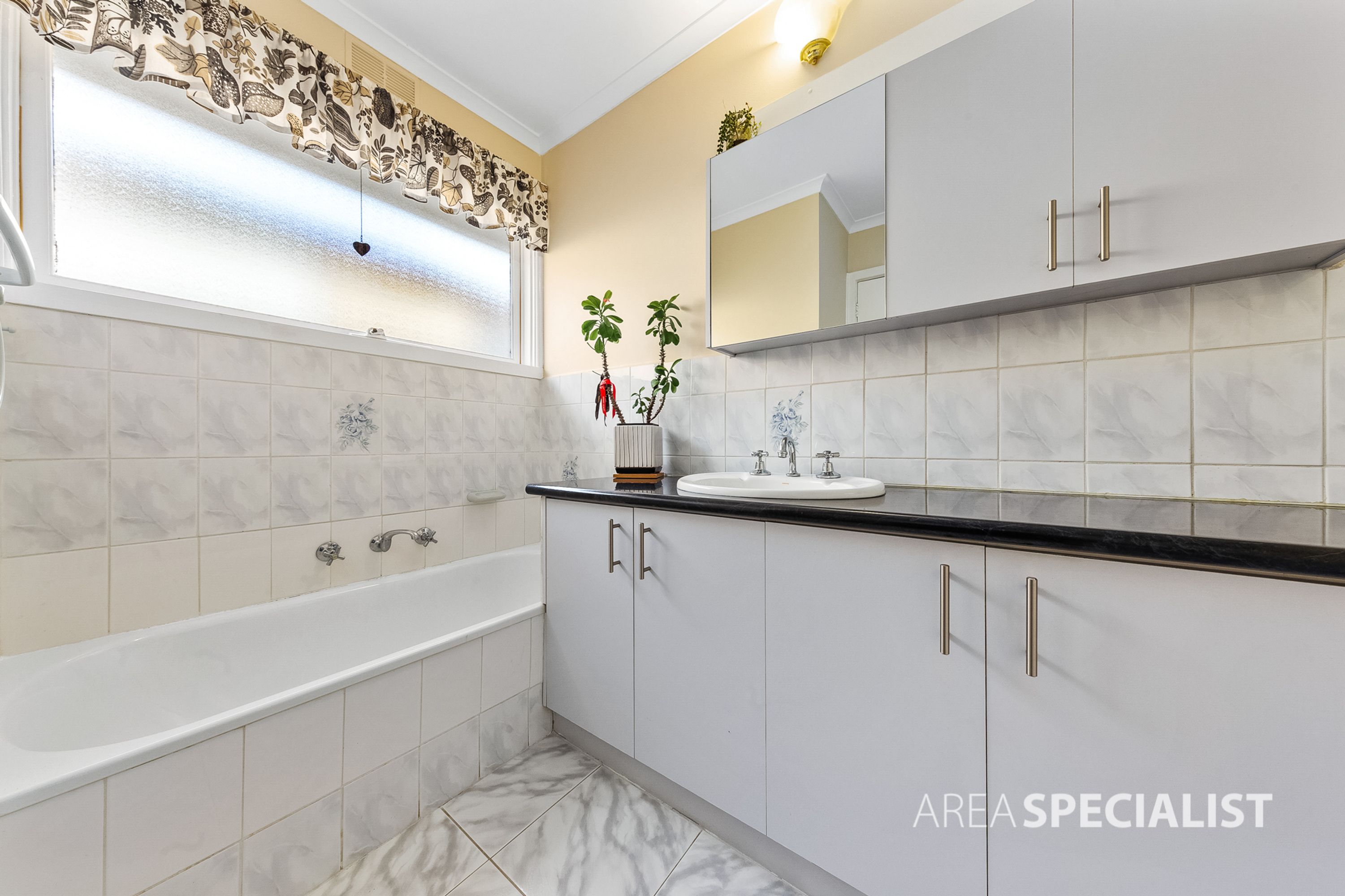 63 Andrew Road, St Albans VIC 3021, St Albans - Thumbnail 3