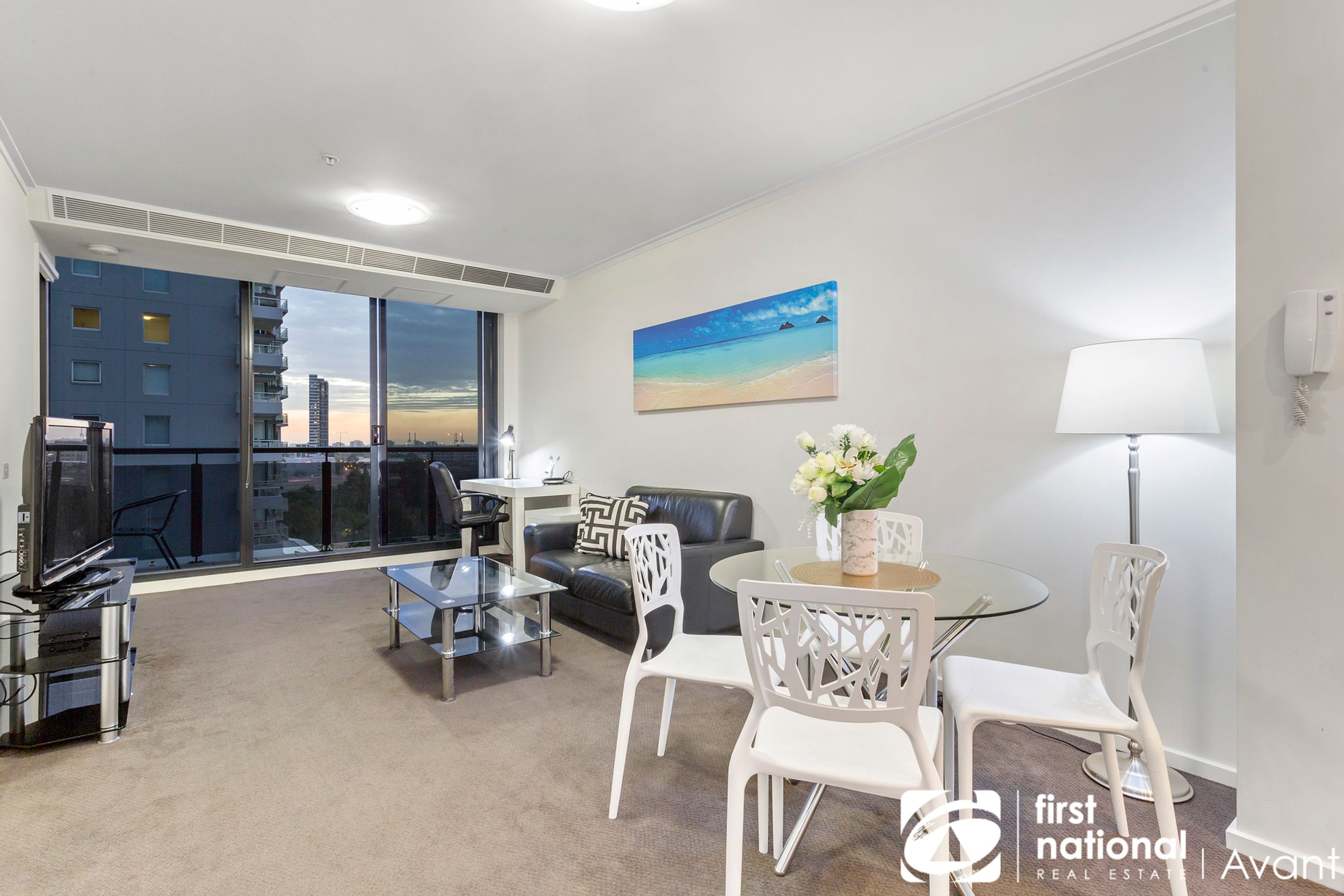 908/63 Whiteman Street, Southbank - Thumbnail 2