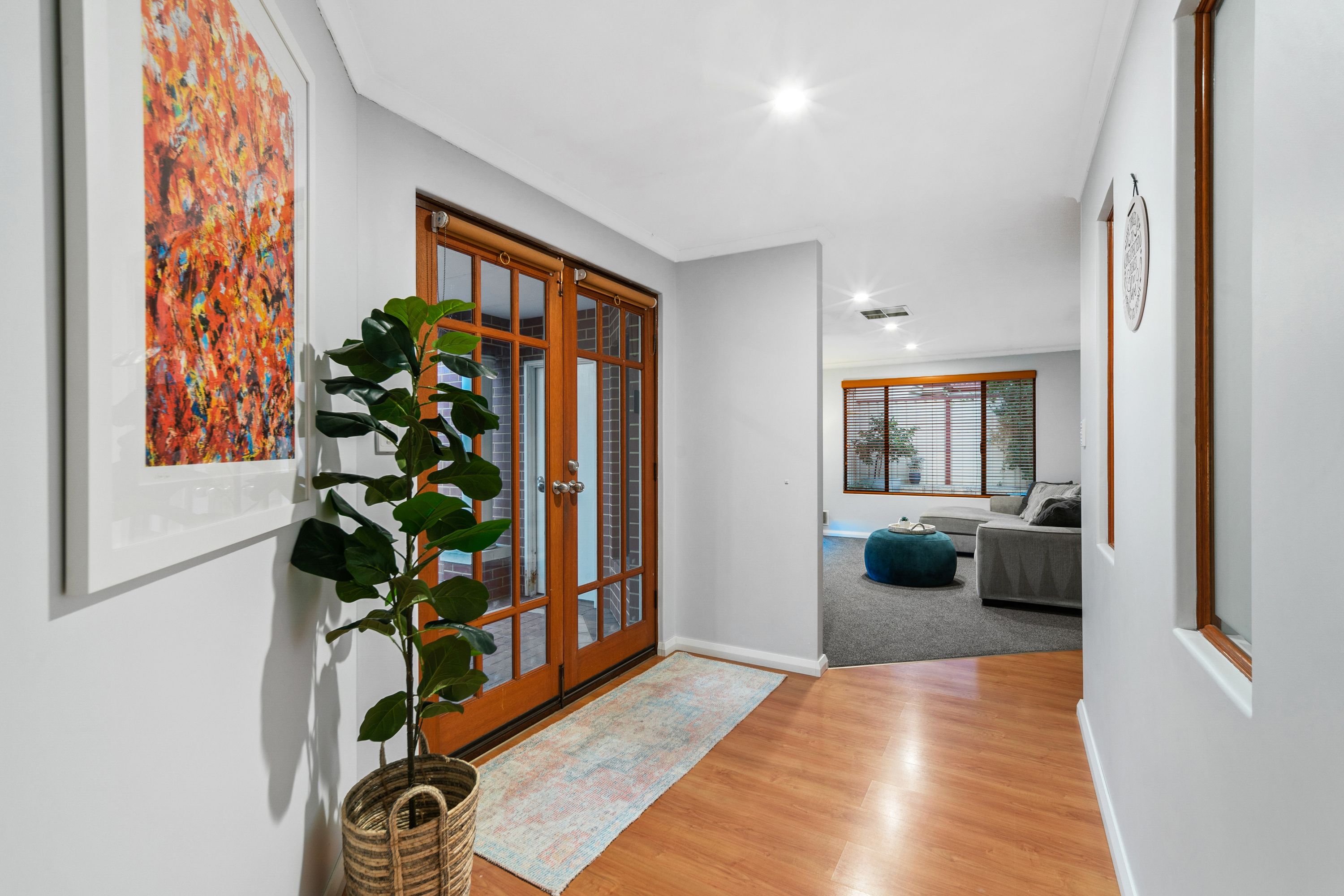 90 Golf Links Drive, Carramar - Thumbnail 6