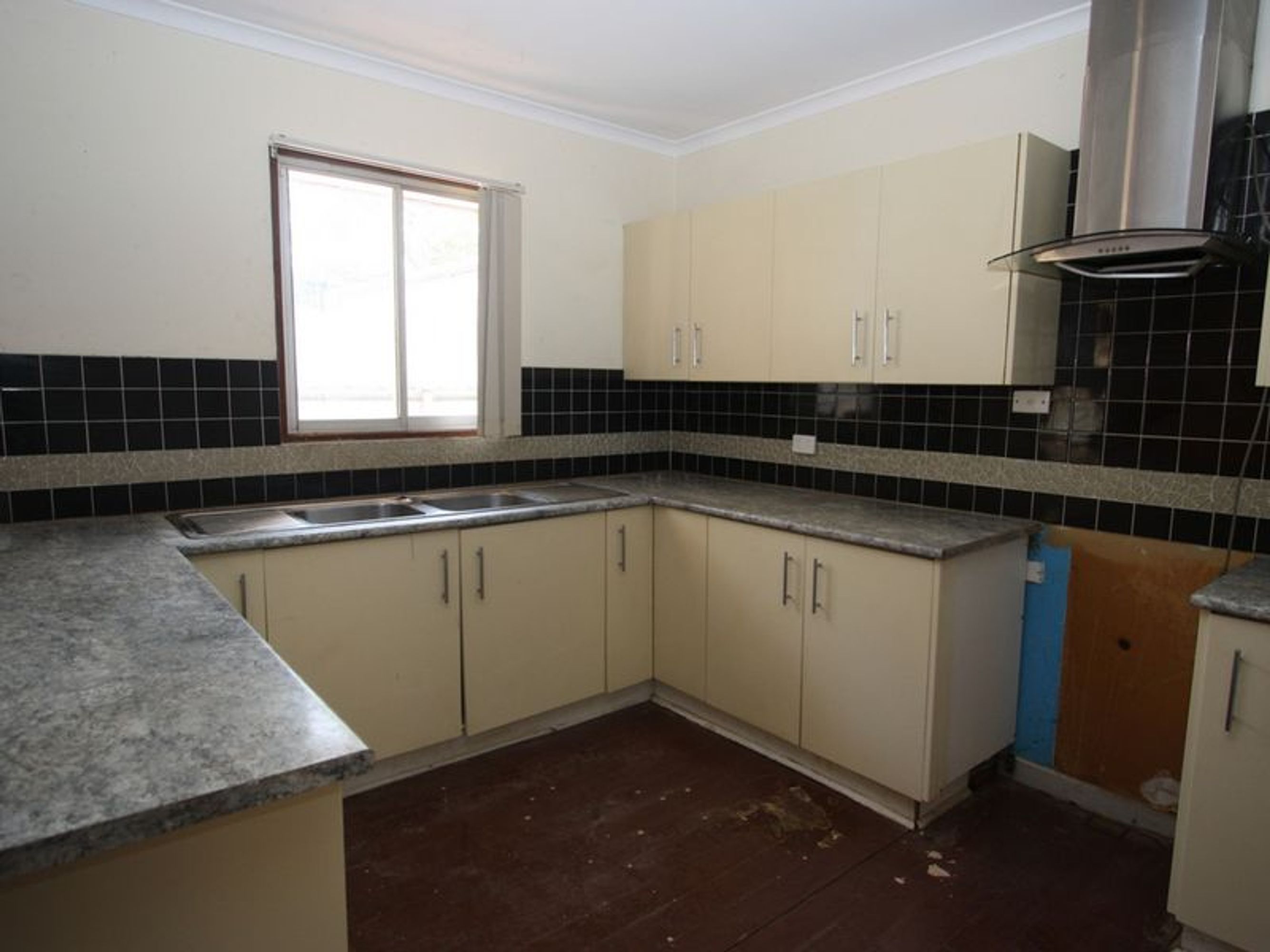 11A Reynolds Place, South Hedland, South Hedland - Thumbnail 2
