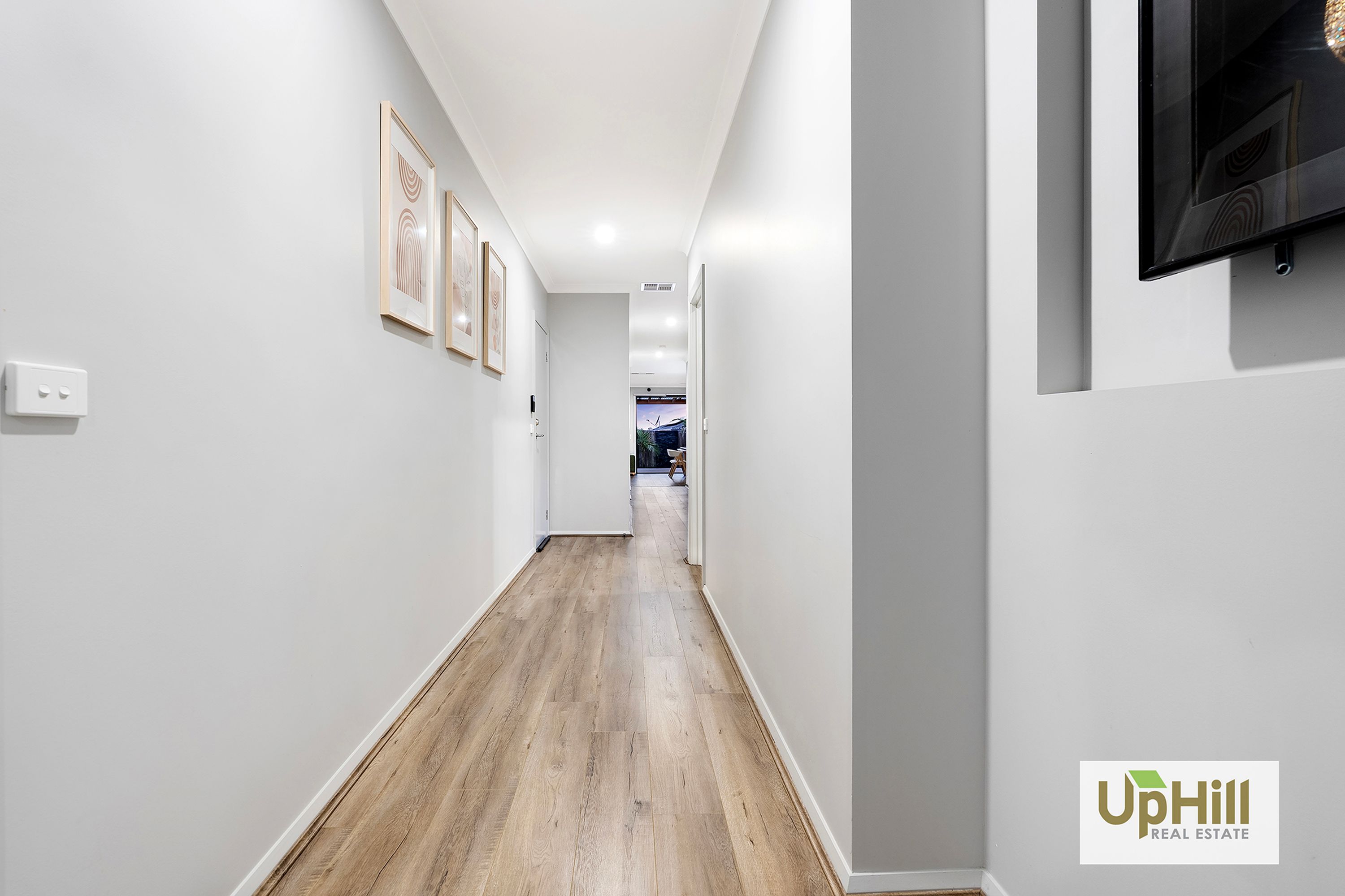 54 Bona Vista Rise, Clyde - Thumbnail 2