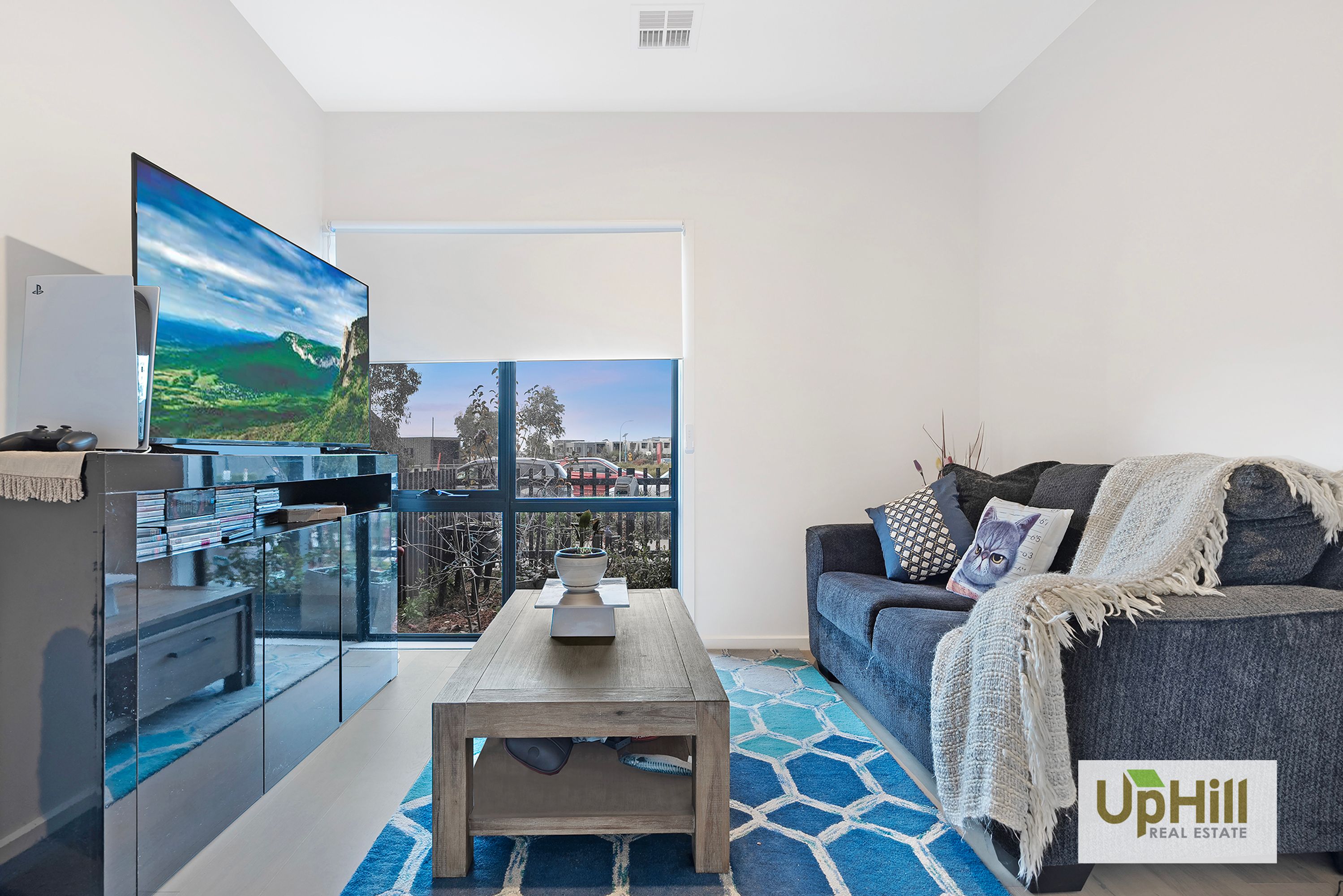 93 HAYTON PARK BOULEVARD, Cranbourne West - Thumbnail 4