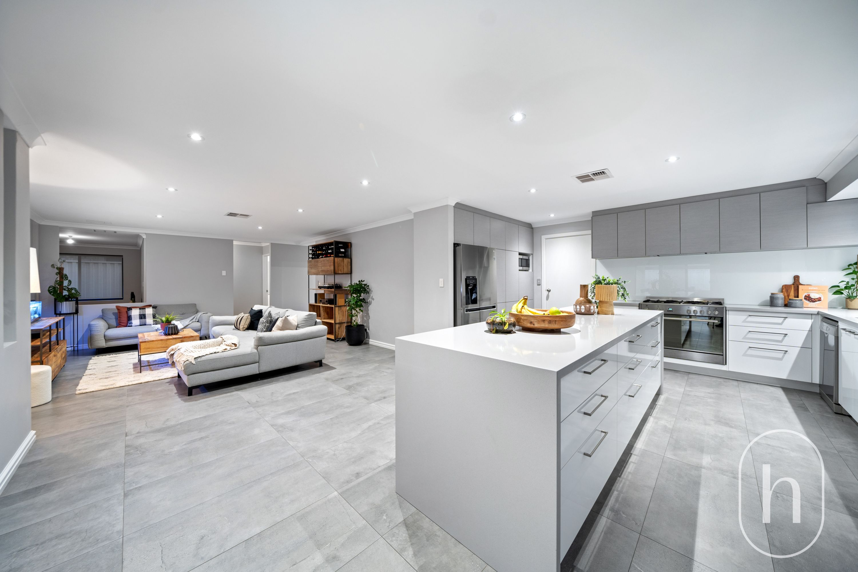 9 Goodrich Way, Darch - Thumbnail 2