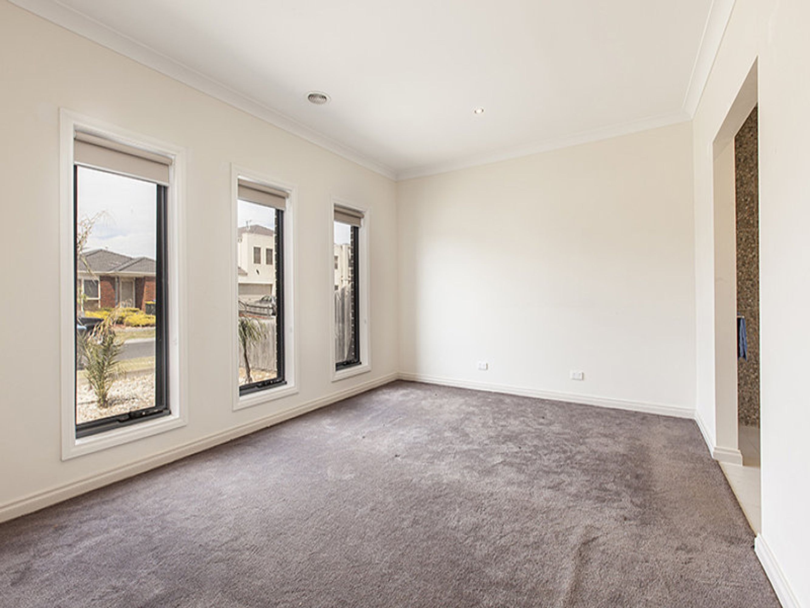 38 Egan Close, Werribee, VIC 3030, Werribee - Thumbnail 4