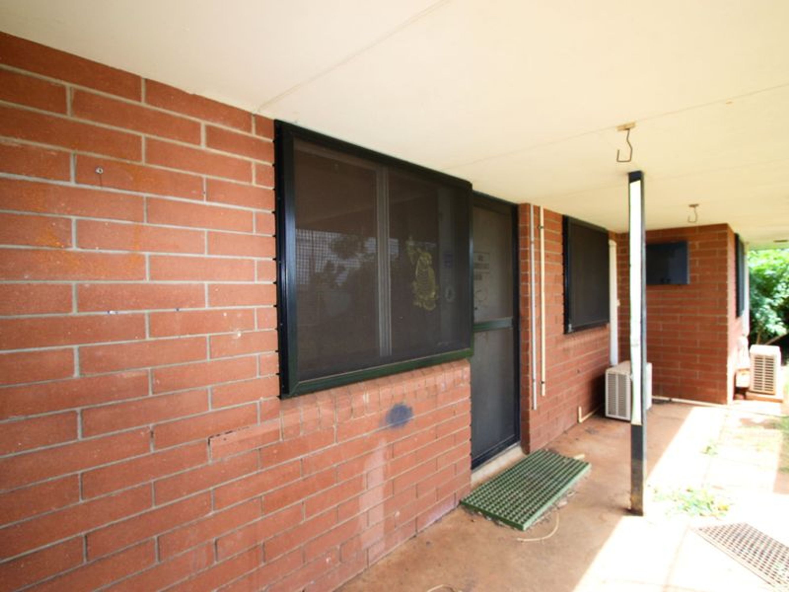 28 Steamer Avenue, South Hedland, South Hedland - Thumbnail 2