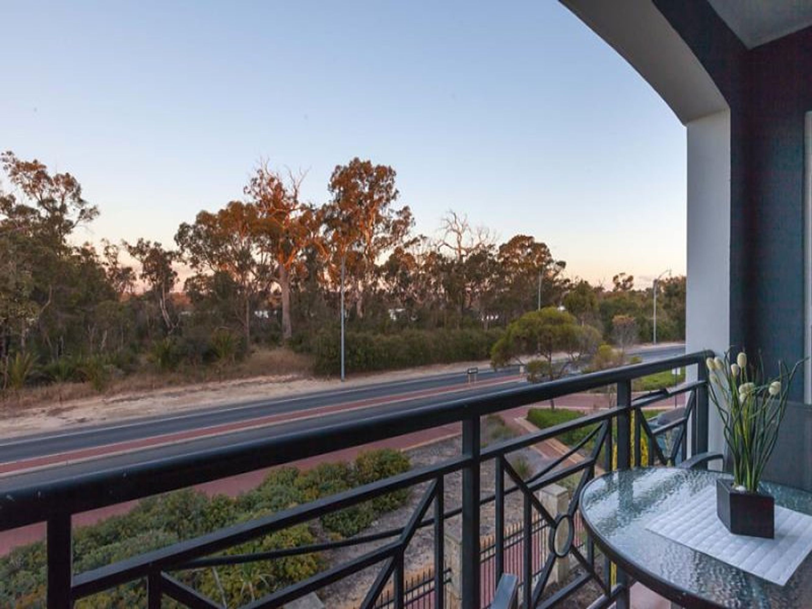 441 Lakeside drive, Joondalup - Thumbnail 2