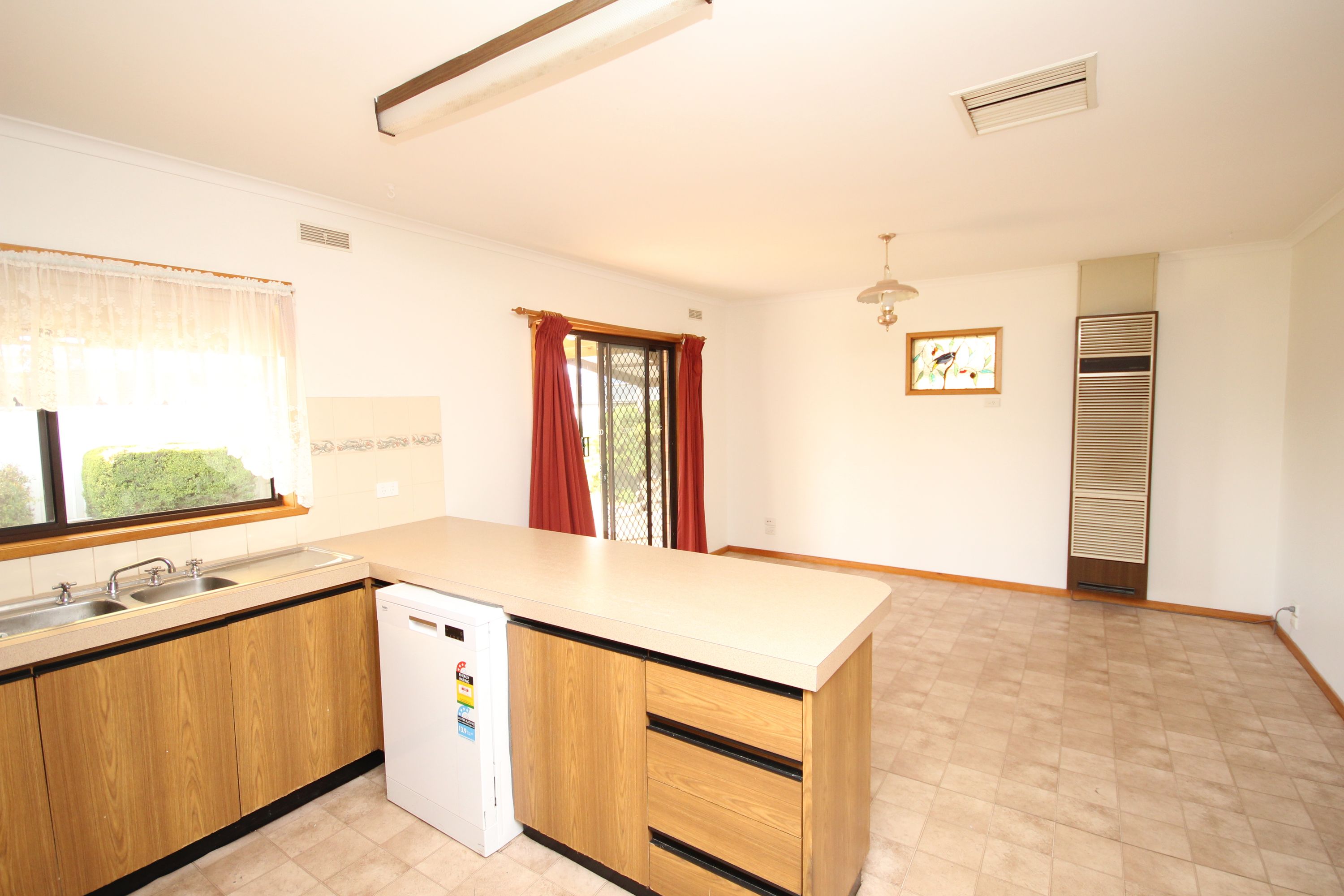 7 Morson Street, Horsham VIC 3400, Horsham - Thumbnail 3
