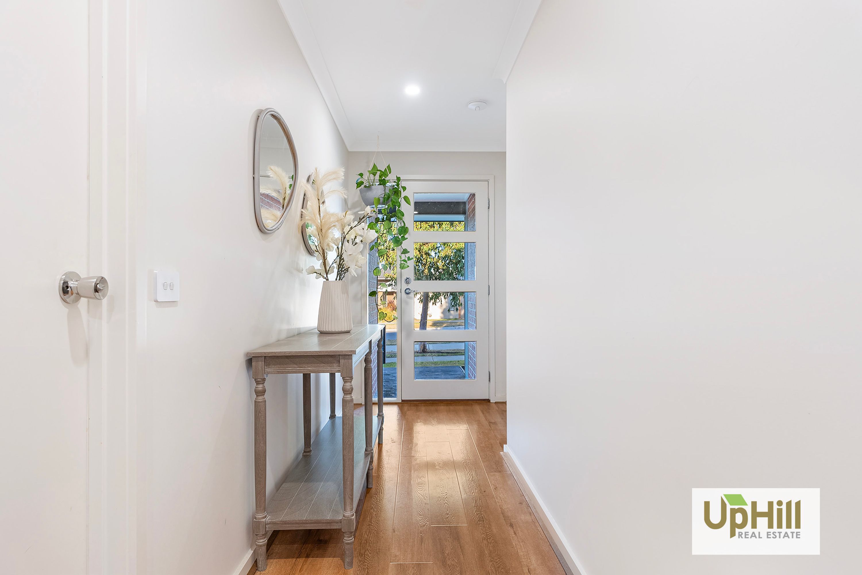 68 Yeungroon Boulevard, Clyde North - Thumbnail 5