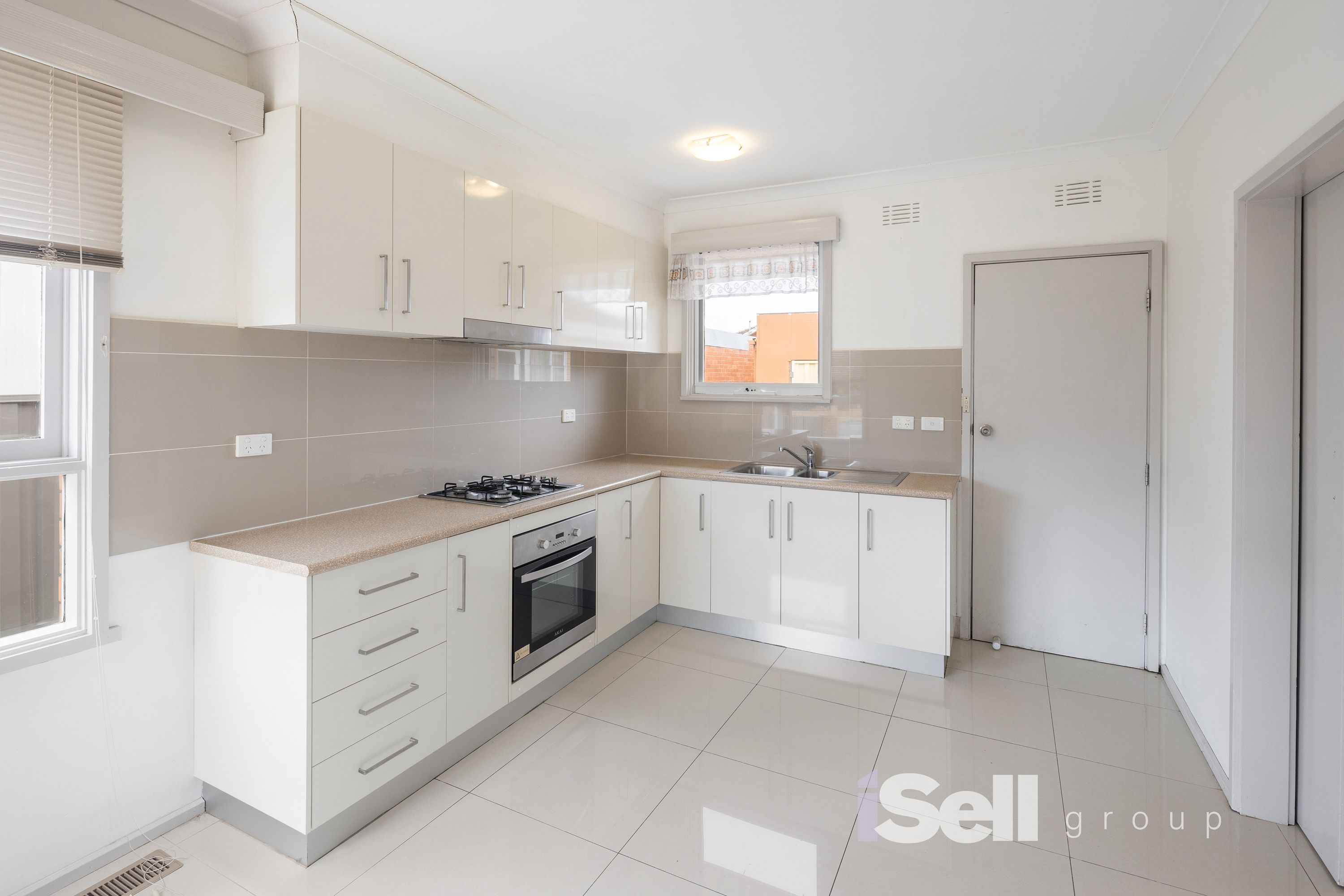 14 Upwey Avenue, Springvale - Thumbnail 5