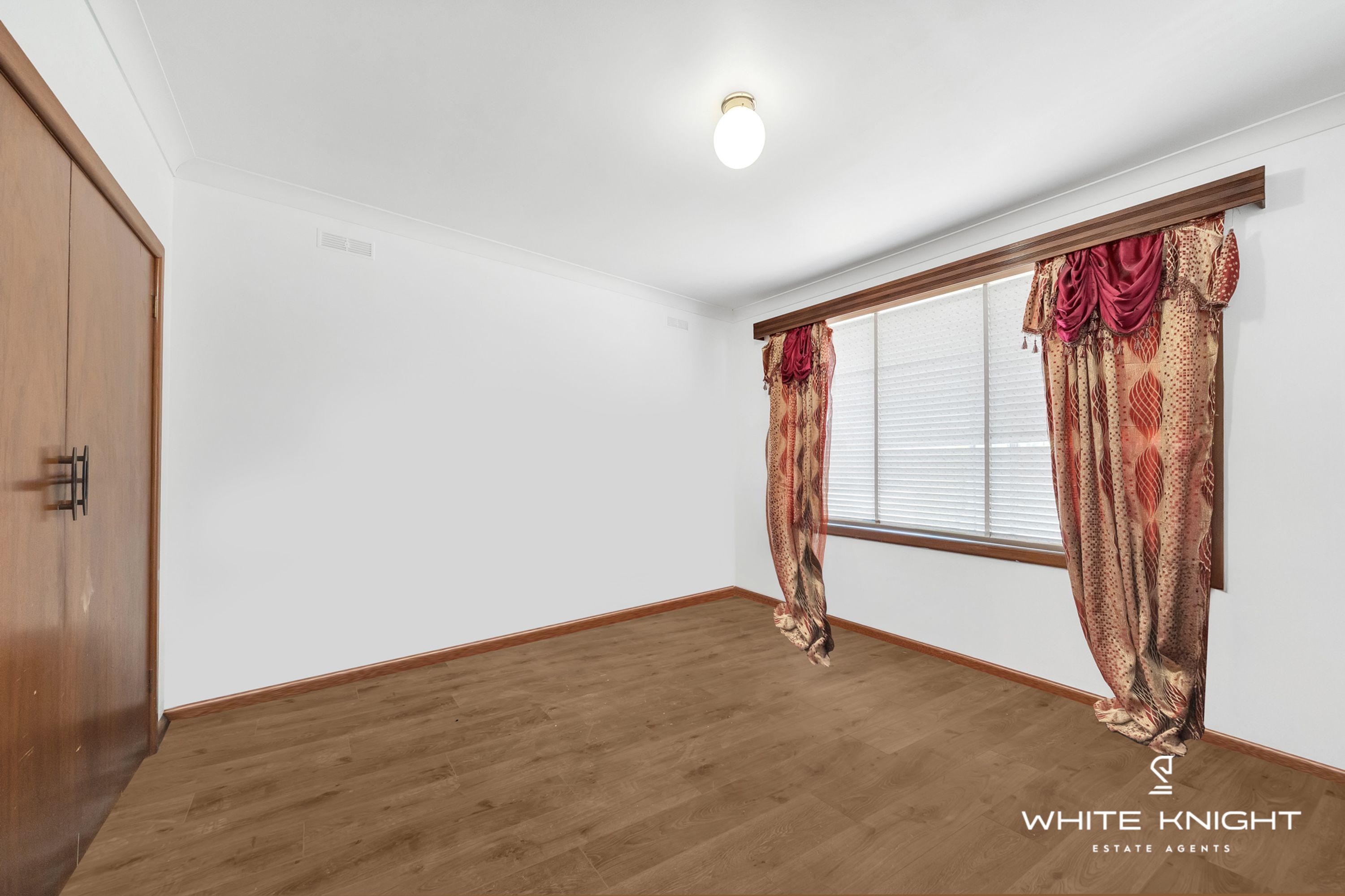 24 HOOK STREET, St Albans VIC 3021, St Albans - Thumbnail 3