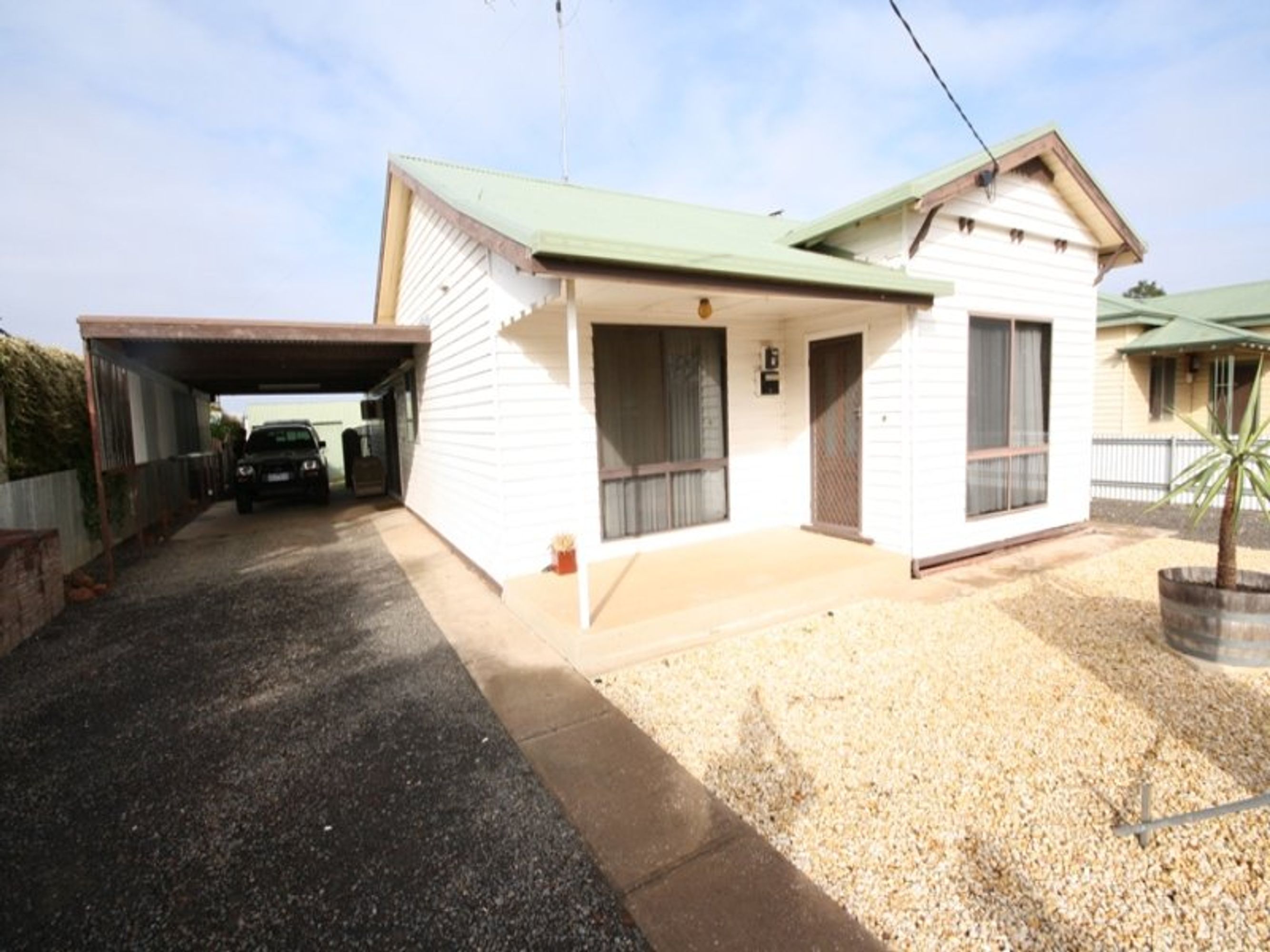 13 Hazel Street, Horsham VIC 3400, Horsham - Thumbnail 2