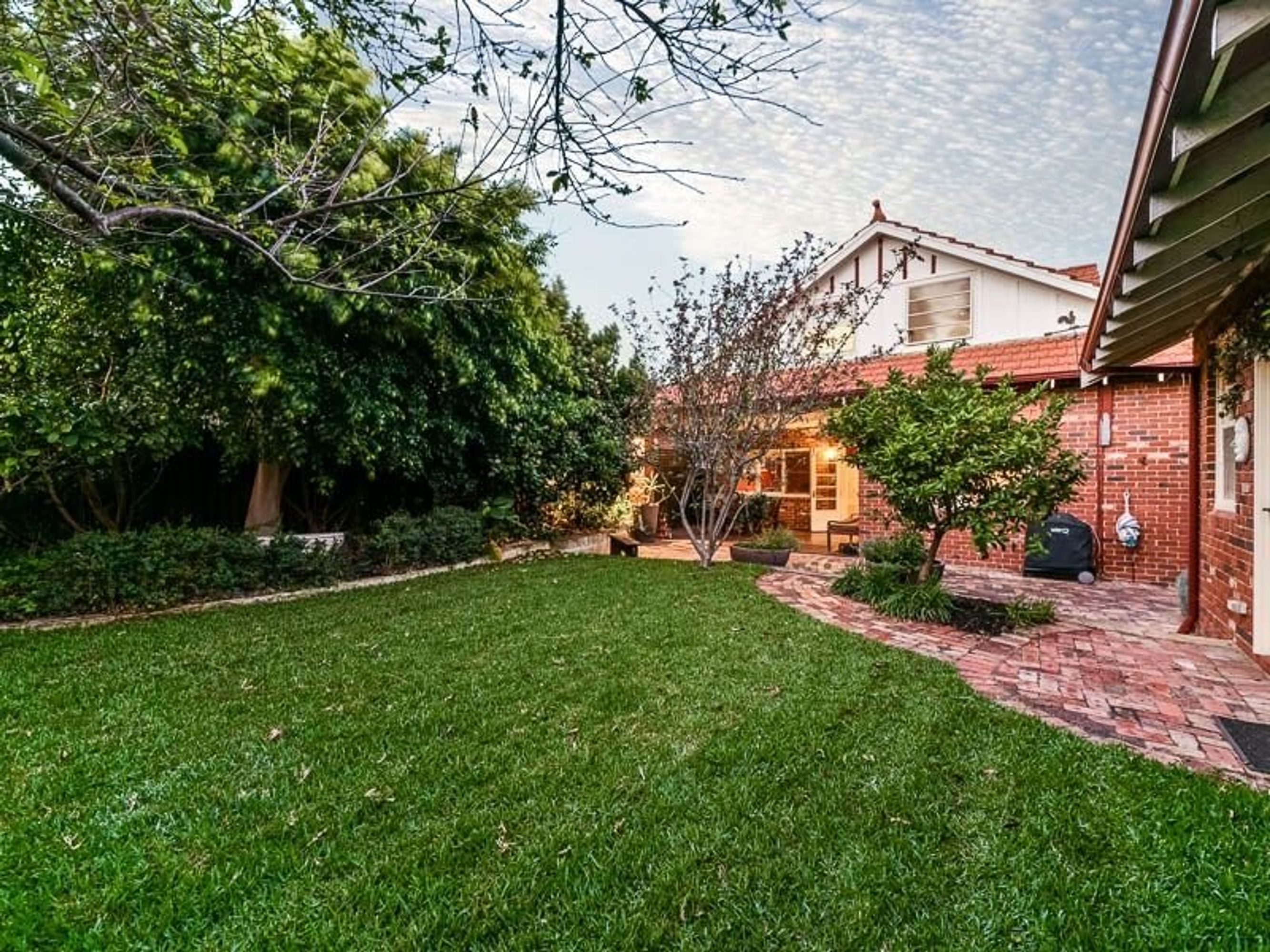41 McKenzie Street, Wembley - Thumbnail 2