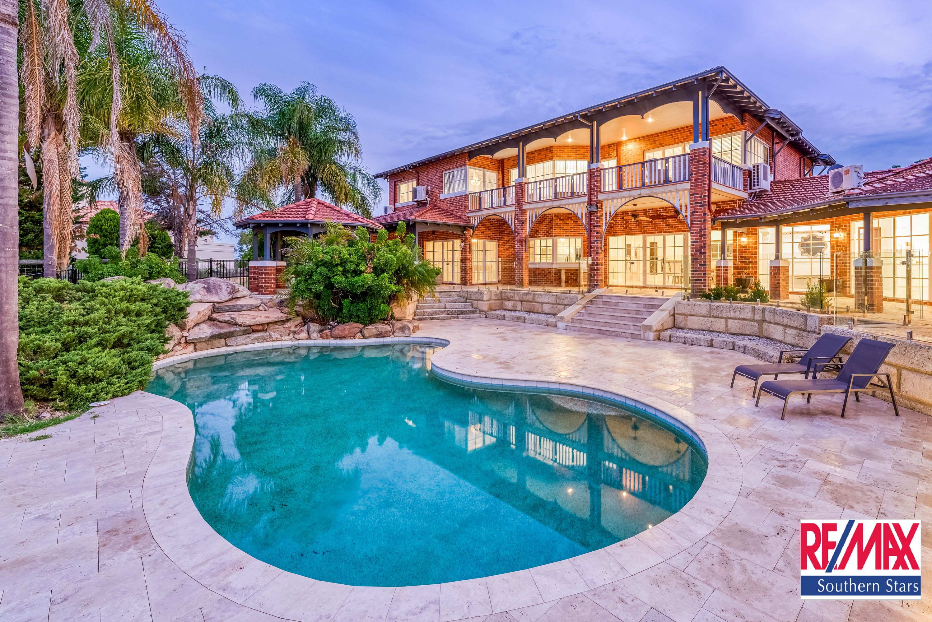 40 Cardinal Drive, The Vines - Thumbnail 2