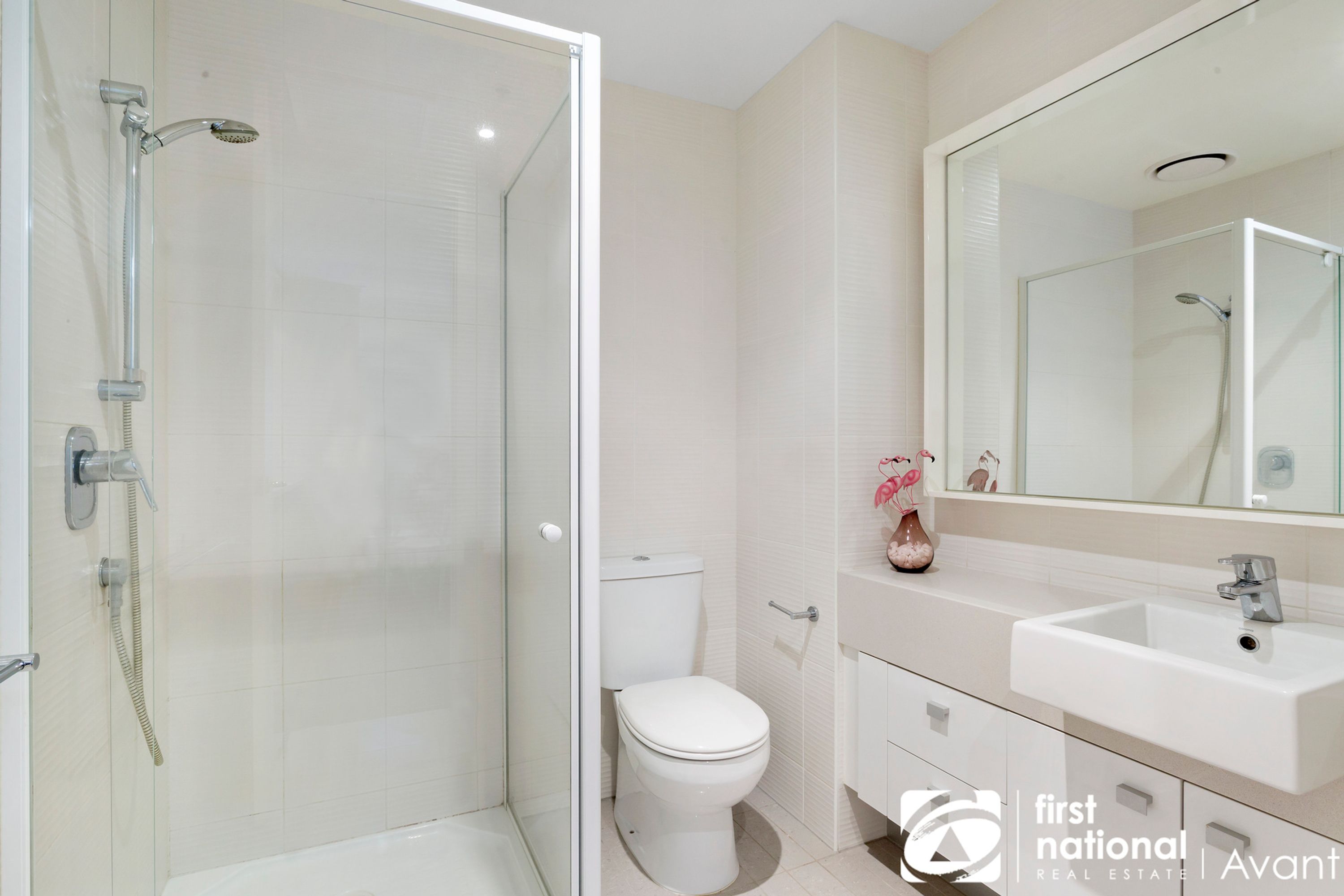 908/63 Whiteman Street, Southbank - Thumbnail 5