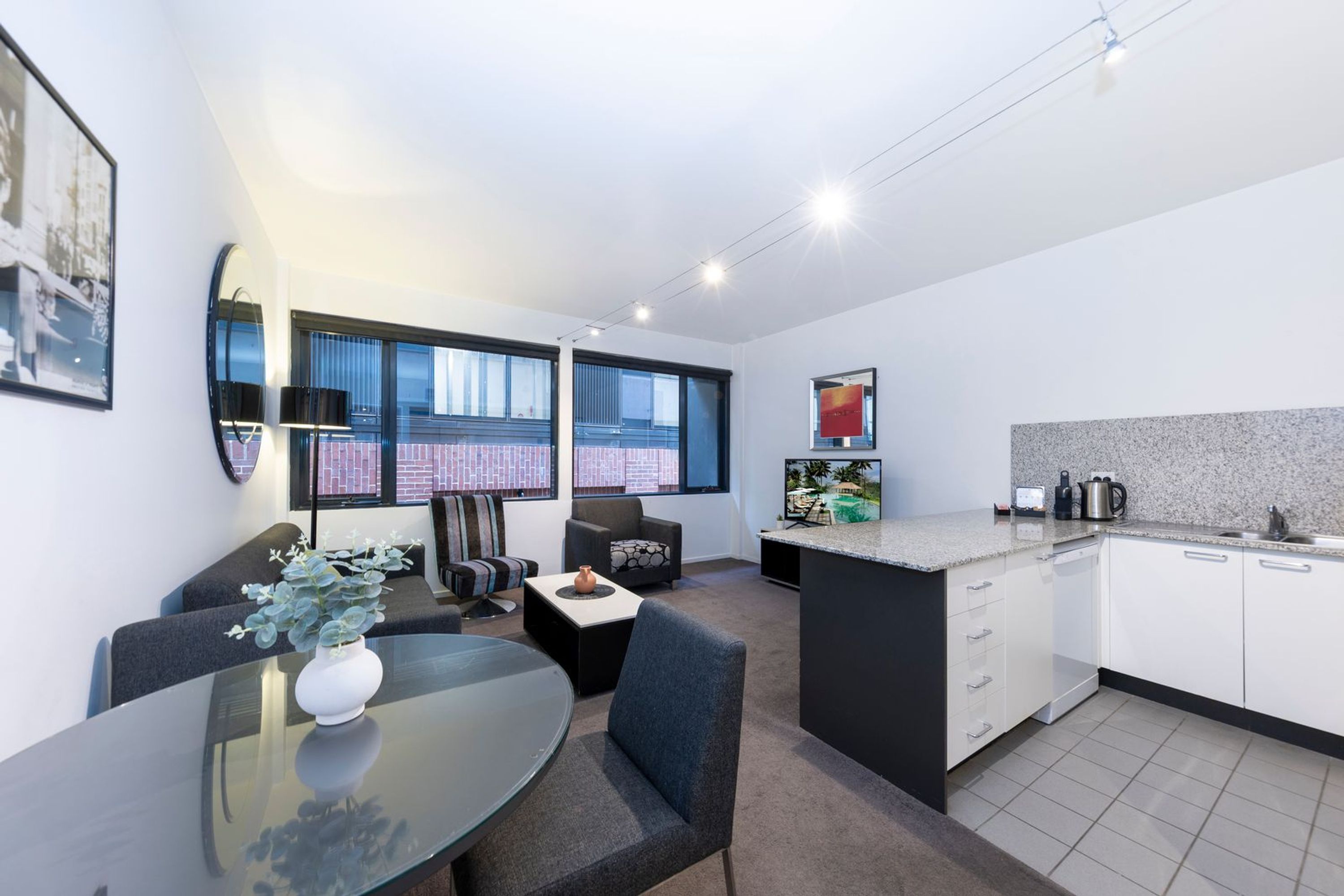 605/55-57 Flinders Ln, Melbourne - Thumbnail 4
