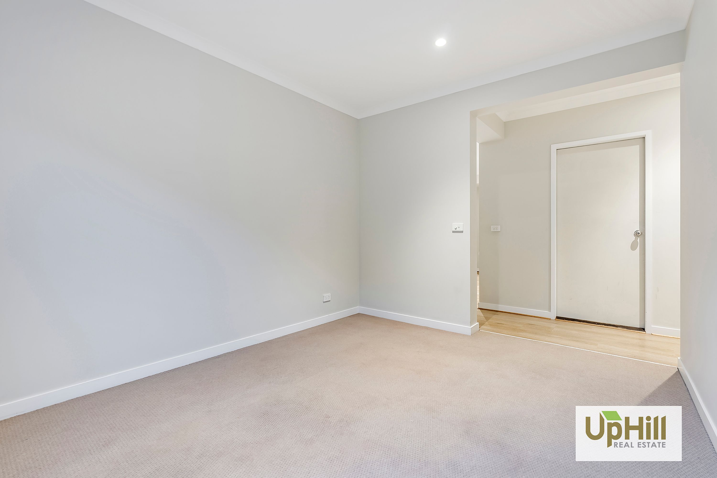 4 Savage Way, Clyde North - Thumbnail 7