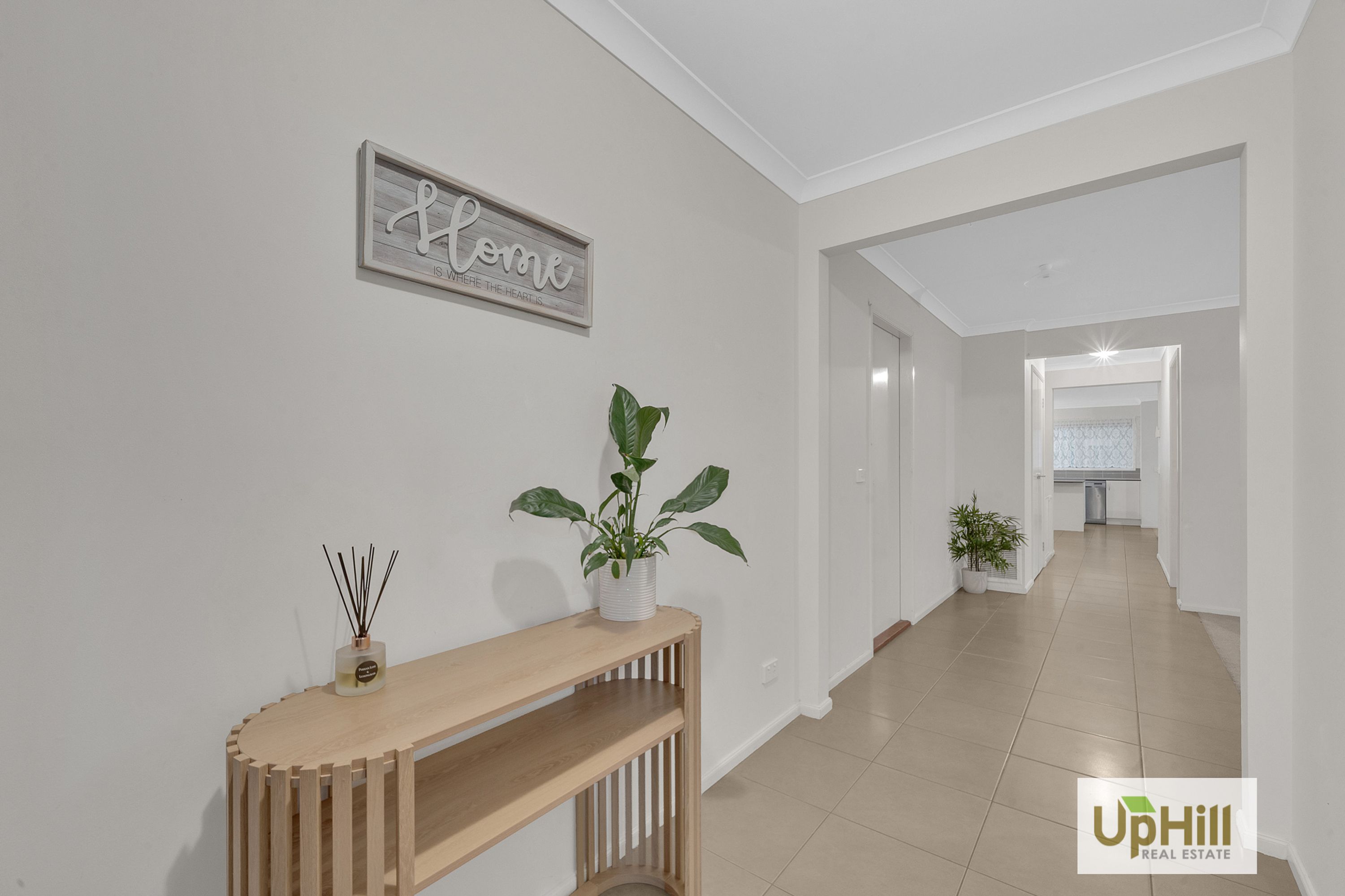 28 Fleuve Rise, Clyde North - Thumbnail 2