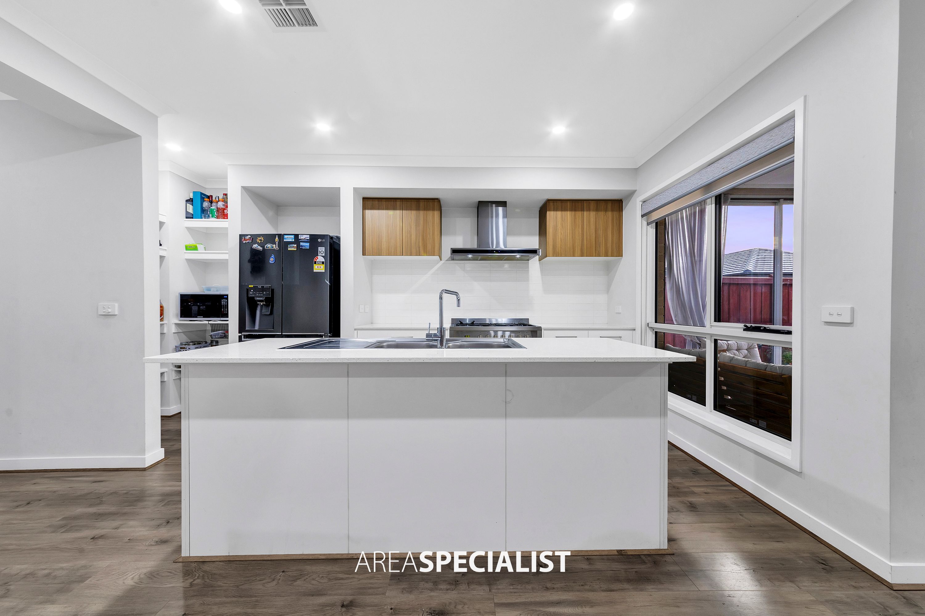 7 Undara Road, Clyde North, Clyde North - Thumbnail 4